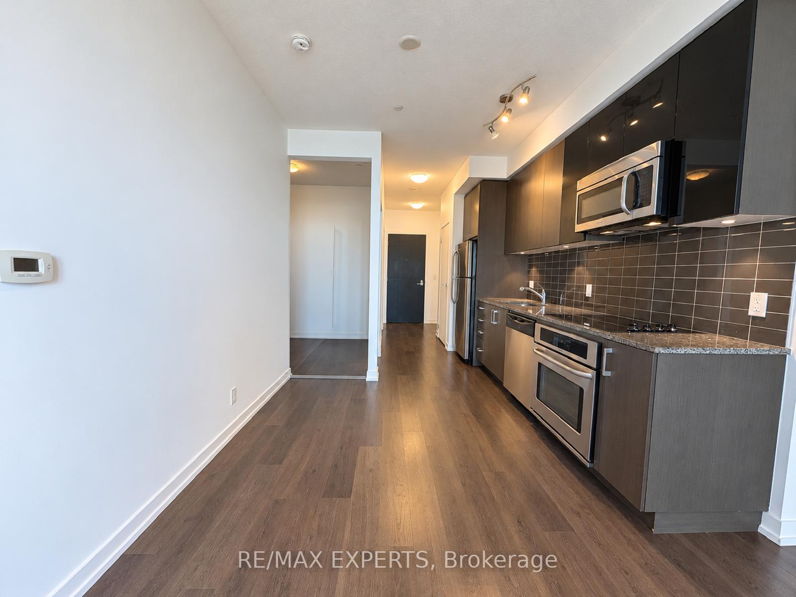 Photo 13 of Unit 721, 98 Lillian Street, Toronto, Mount Pleasant West — HOMEH