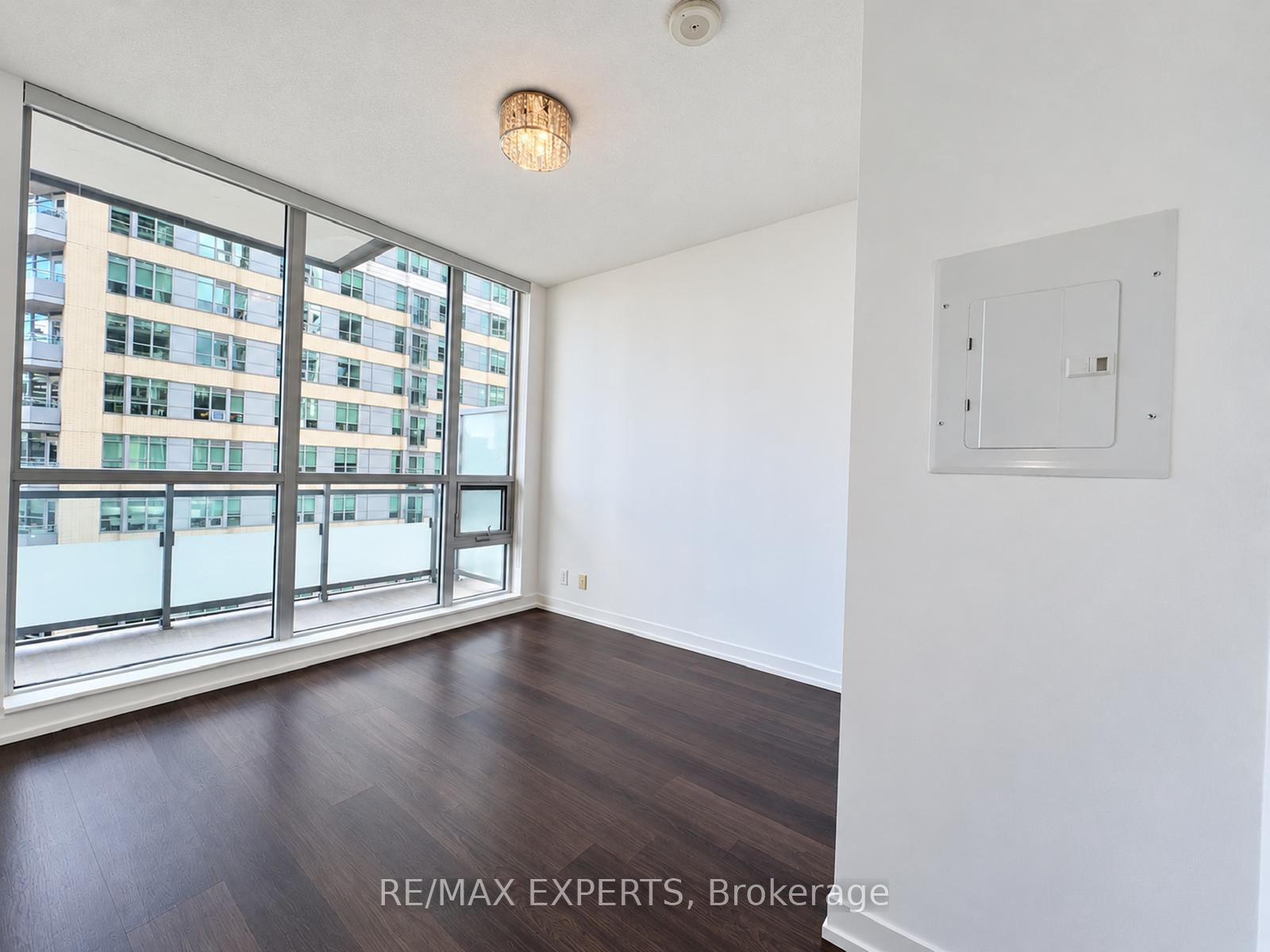 Photo 21 of Unit 721, 98 Lillian Street, Toronto, Mount Pleasant West — HOMEH