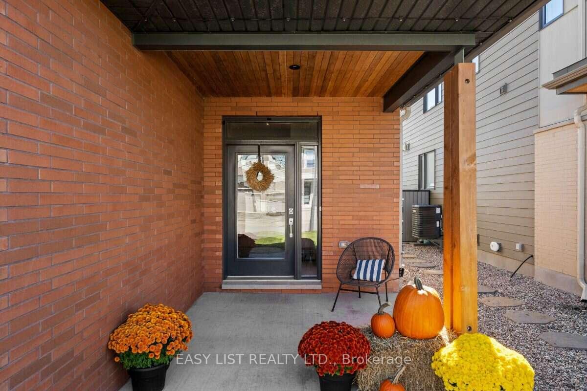 Photo 5 of 775 Carnelian Crescent, Ottawa, Riverside South/Gloucester Glen — HOMEH