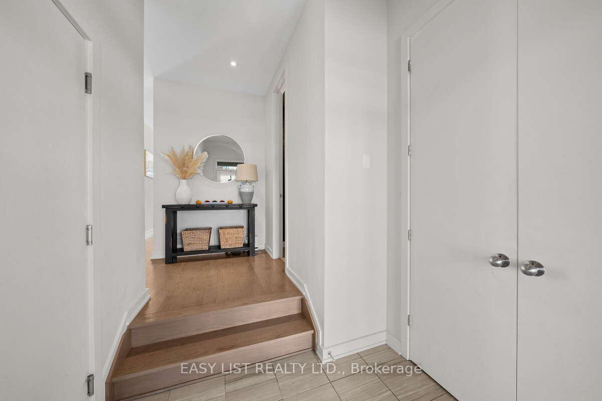 Photo 7 of 775 Carnelian Crescent, Ottawa, Riverside South/Gloucester Glen — HOMEH