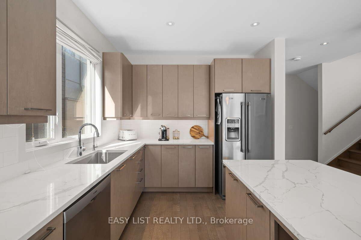 Photo 10 of 775 Carnelian Crescent, Ottawa, Riverside South/Gloucester Glen — HOMEH