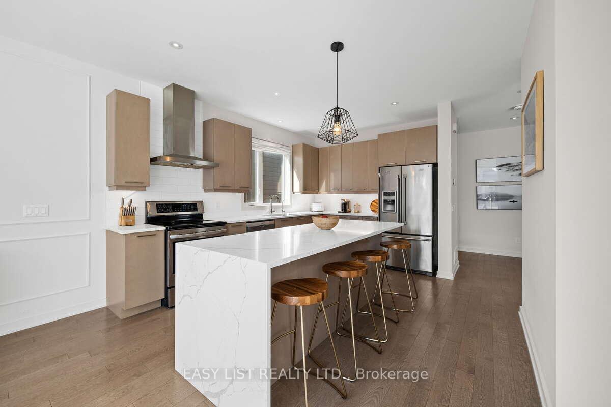 Photo 11 of 775 Carnelian Crescent, Ottawa, Riverside South/Gloucester Glen — HOMEH