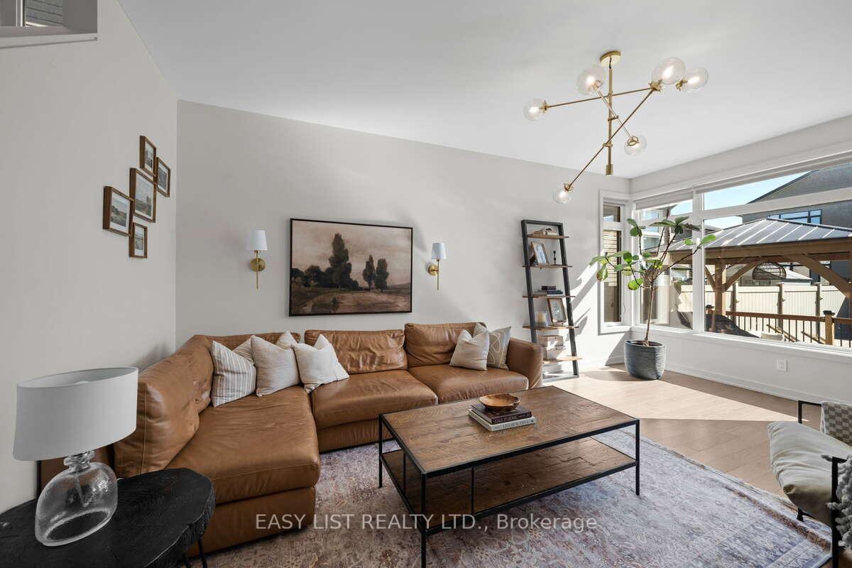 Photo 15 of 775 Carnelian Crescent, Ottawa, Riverside South/Gloucester Glen — HOMEH