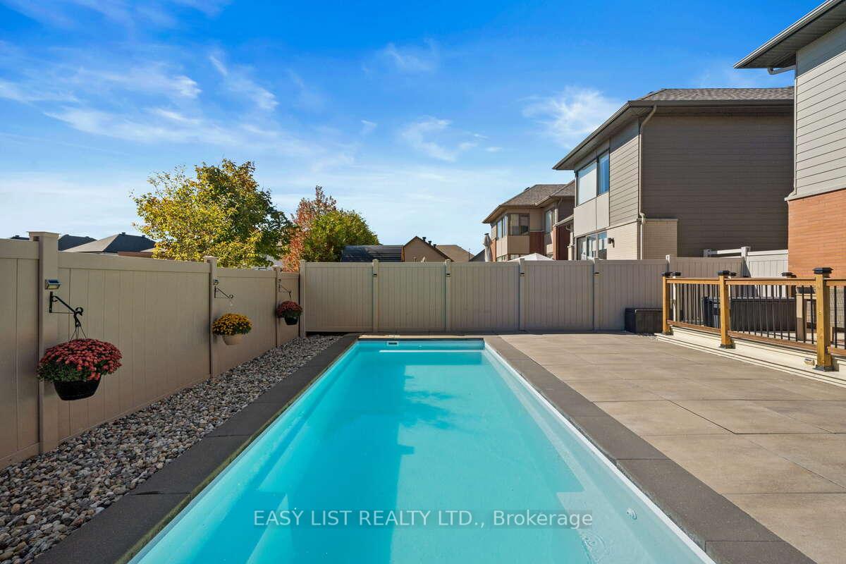 Photo 50 of 775 Carnelian Crescent, Ottawa, Riverside South/Gloucester Glen — HOMEH