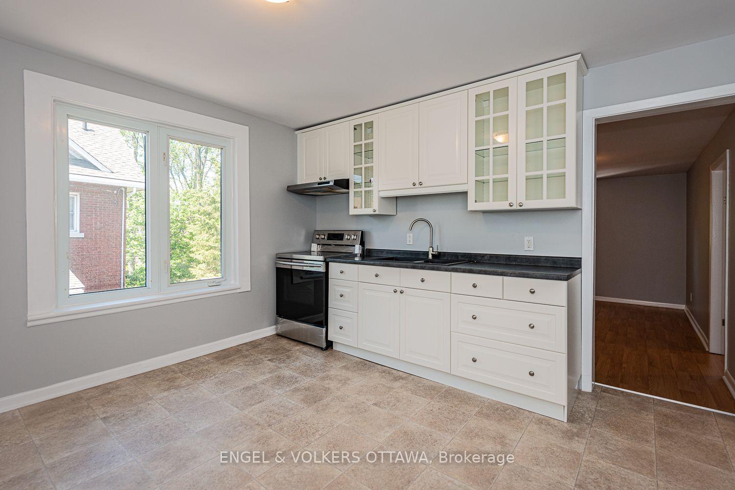 Photo 11 of Unit 2, 43A Clarendon Avenue, Ottawa, Ottawa West — HOMEH