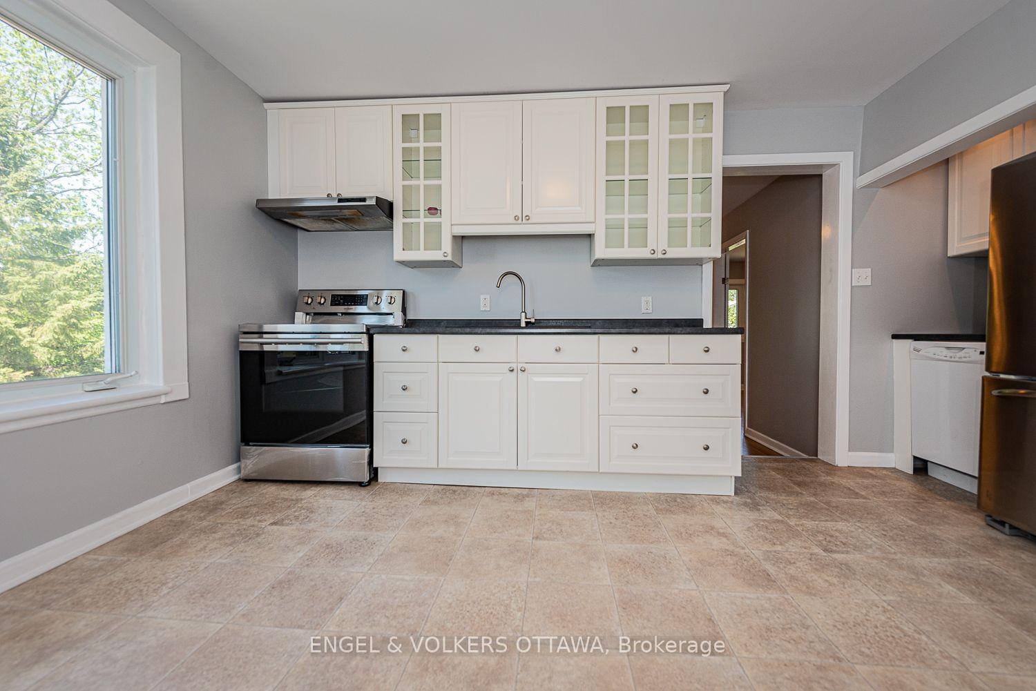 Photo 13 of Unit 2, 43A Clarendon Avenue, Ottawa, Ottawa West — HOMEH