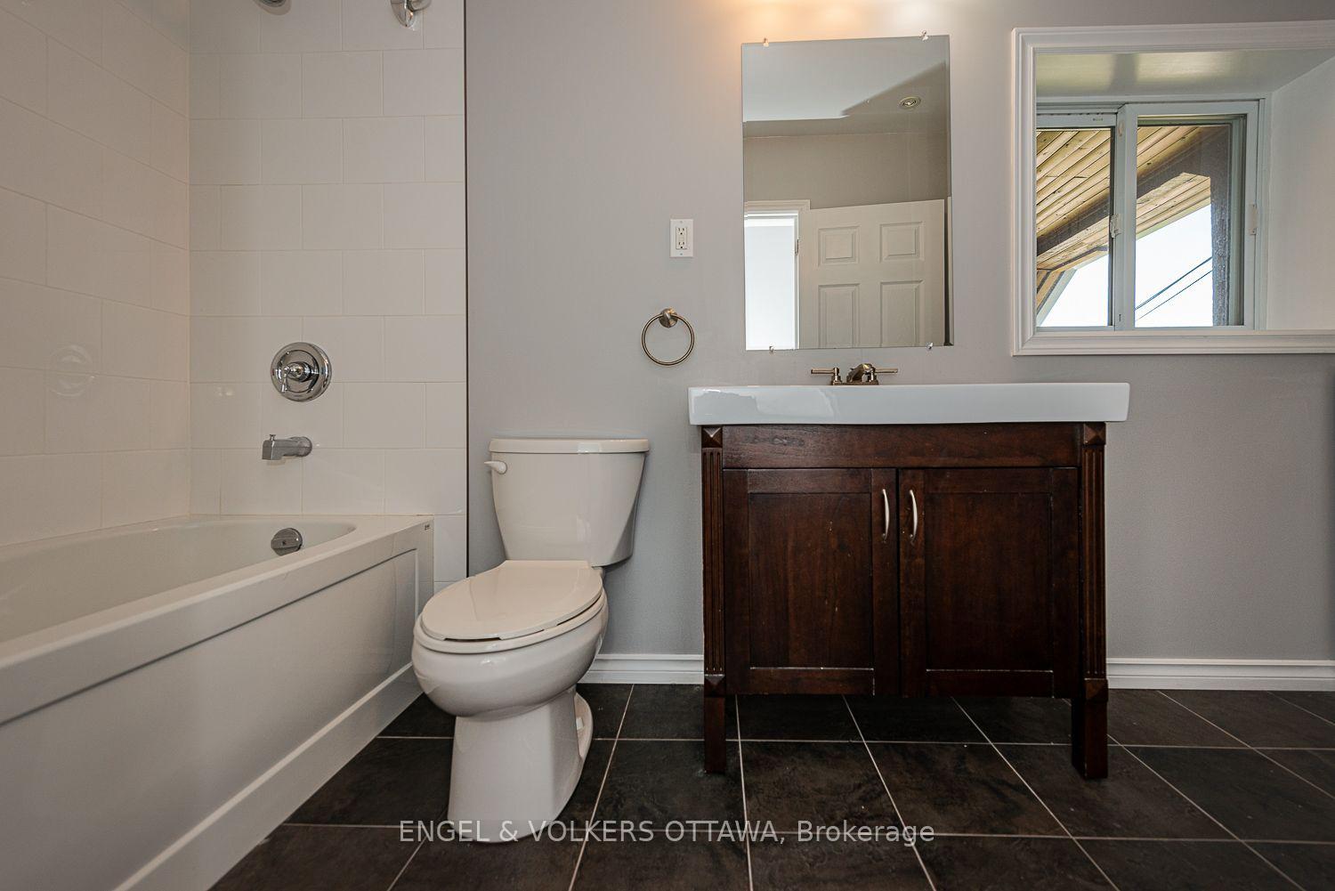 Photo 23 of Unit 2, 43A Clarendon Avenue, Ottawa, Ottawa West — HOMEH