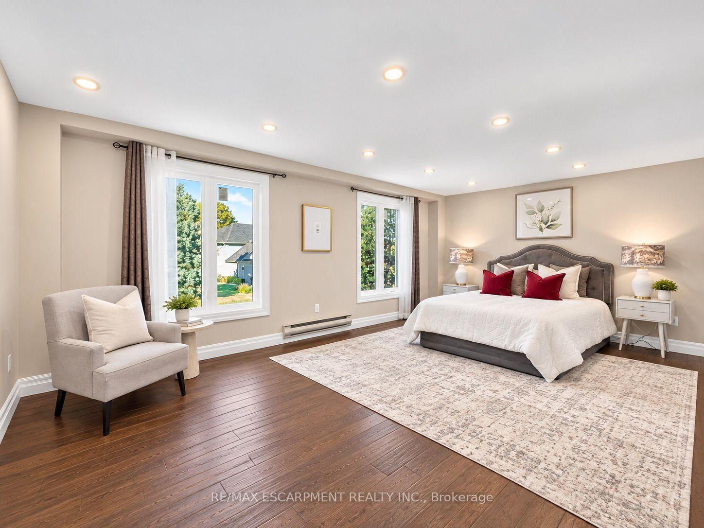 Photo 11 of 12 Sundrop Court, Hamilton, Iroquoia Heights — HOMEH
