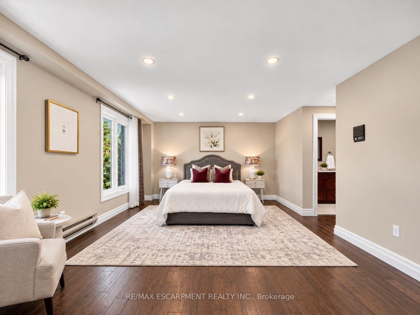 Photo 12 of 12 Sundrop Court, Hamilton, Iroquoia Heights — HOMEH
