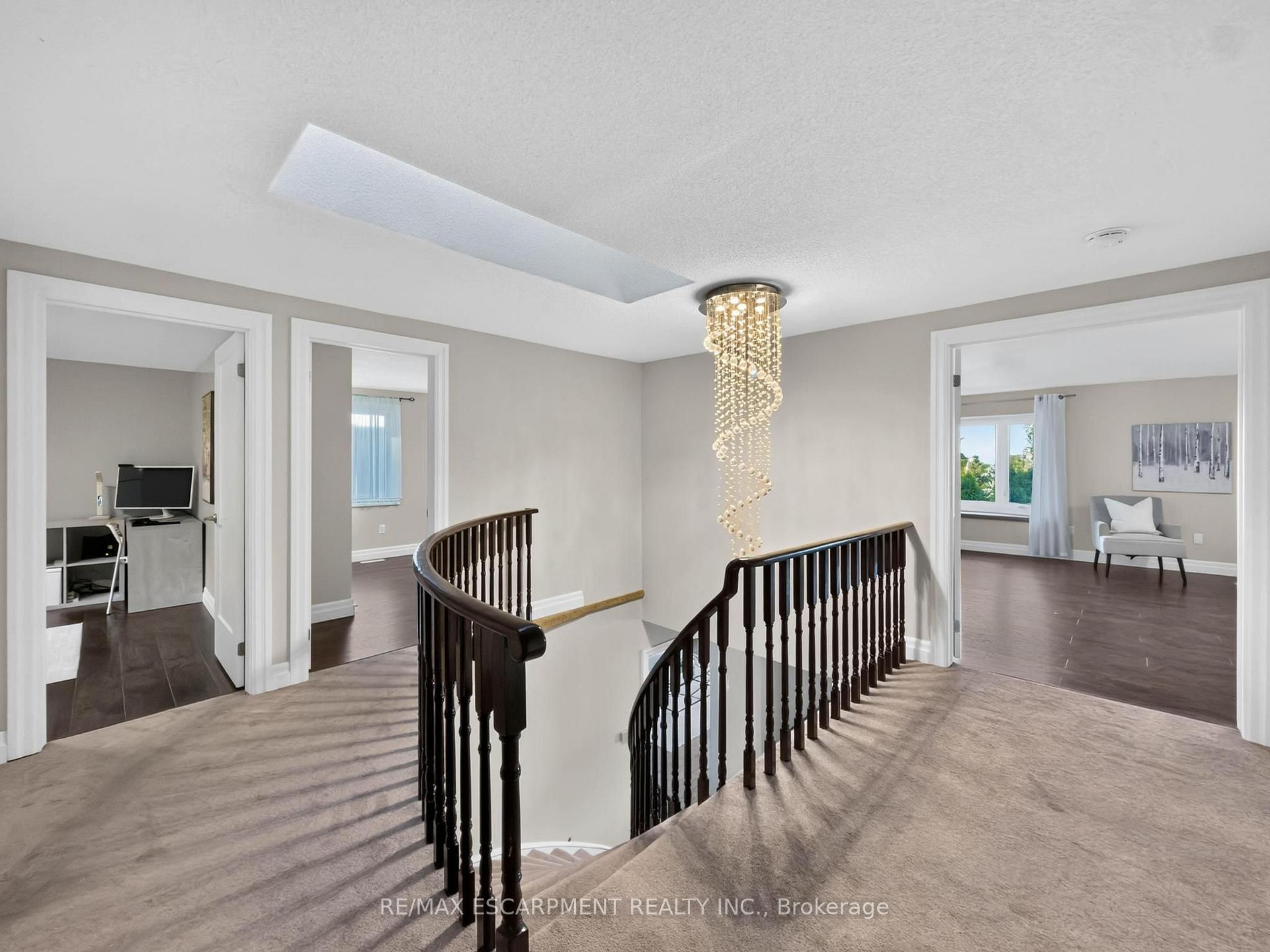 Photo 21 of 12 Sundrop Court, Hamilton, Iroquoia Heights — HOMEH
