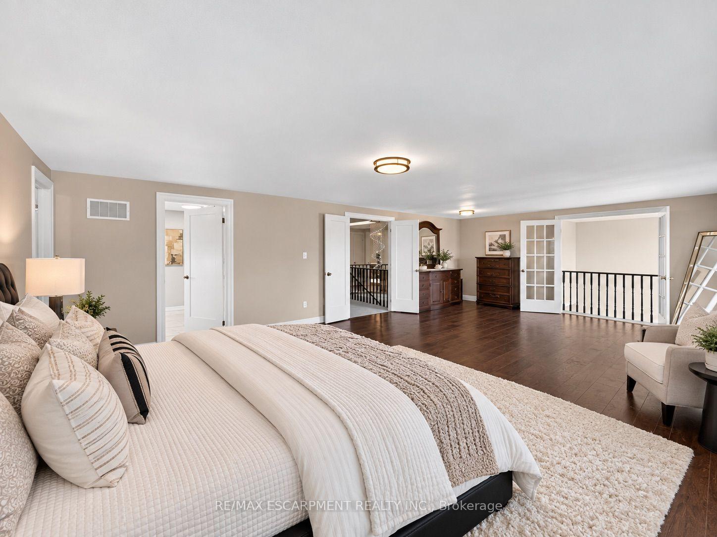 Photo 24 of 12 Sundrop Court, Hamilton, Iroquoia Heights — HOMEH