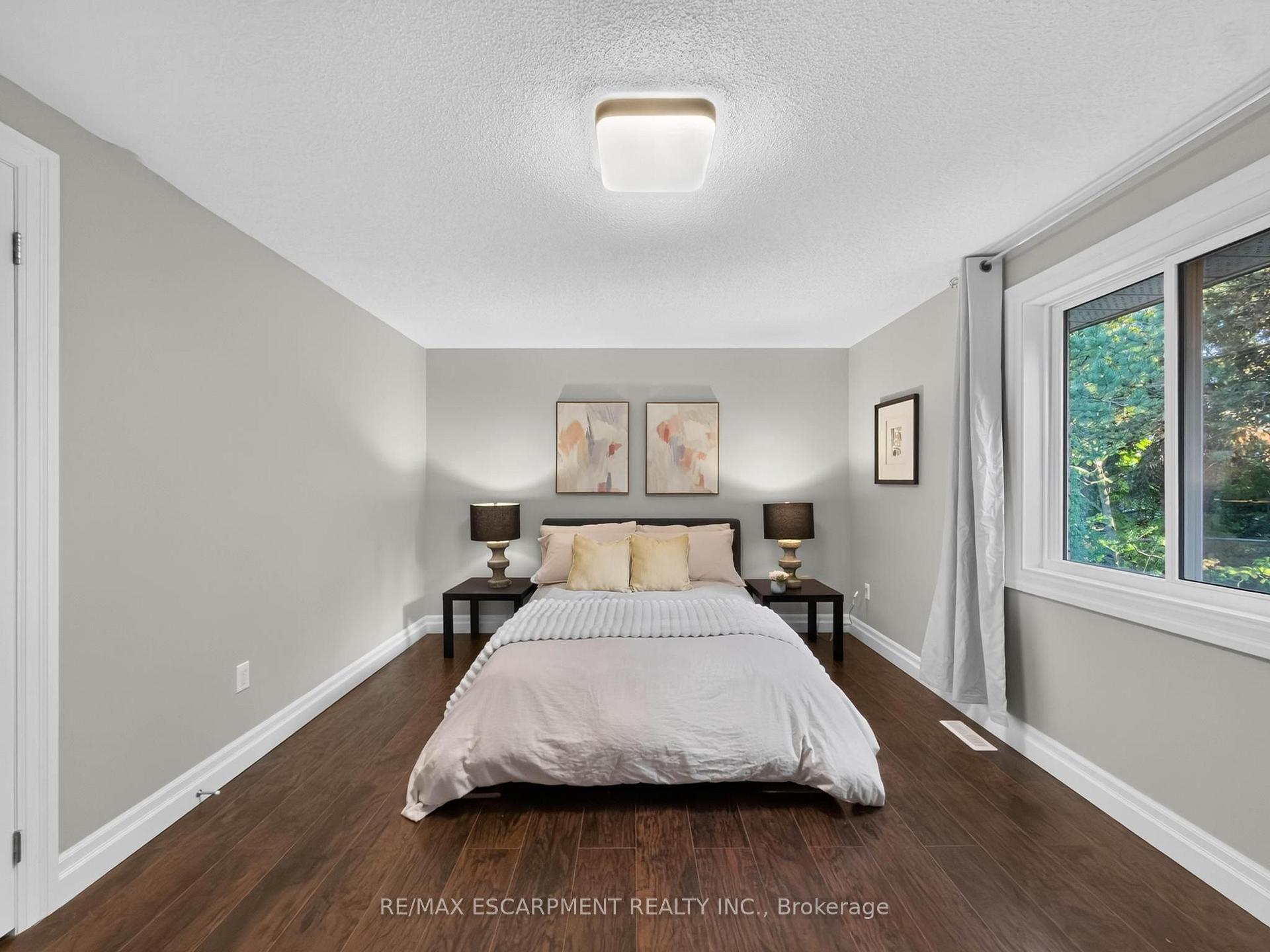 Photo 28 of 12 Sundrop Court, Hamilton, Iroquoia Heights — HOMEH
