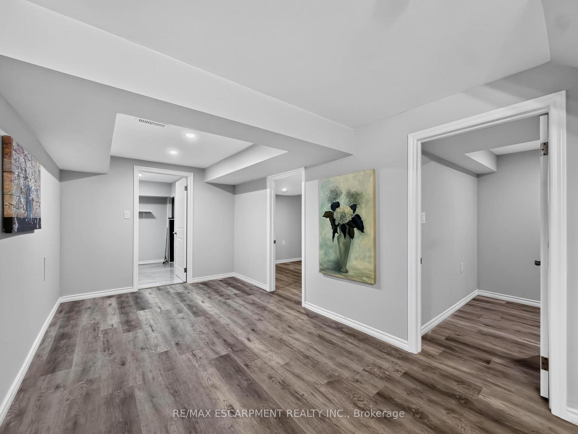 Photo 41 of 12 Sundrop Court, Hamilton, Iroquoia Heights — HOMEH