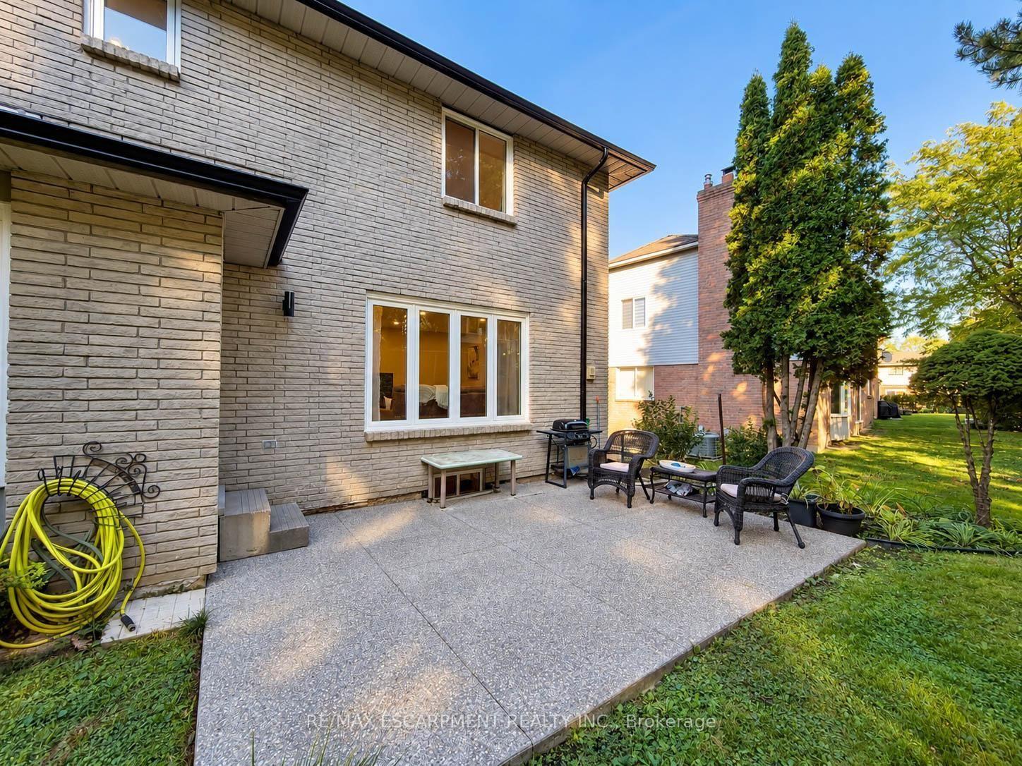 Photo 48 of 12 Sundrop Court, Hamilton, Iroquoia Heights — HOMEH