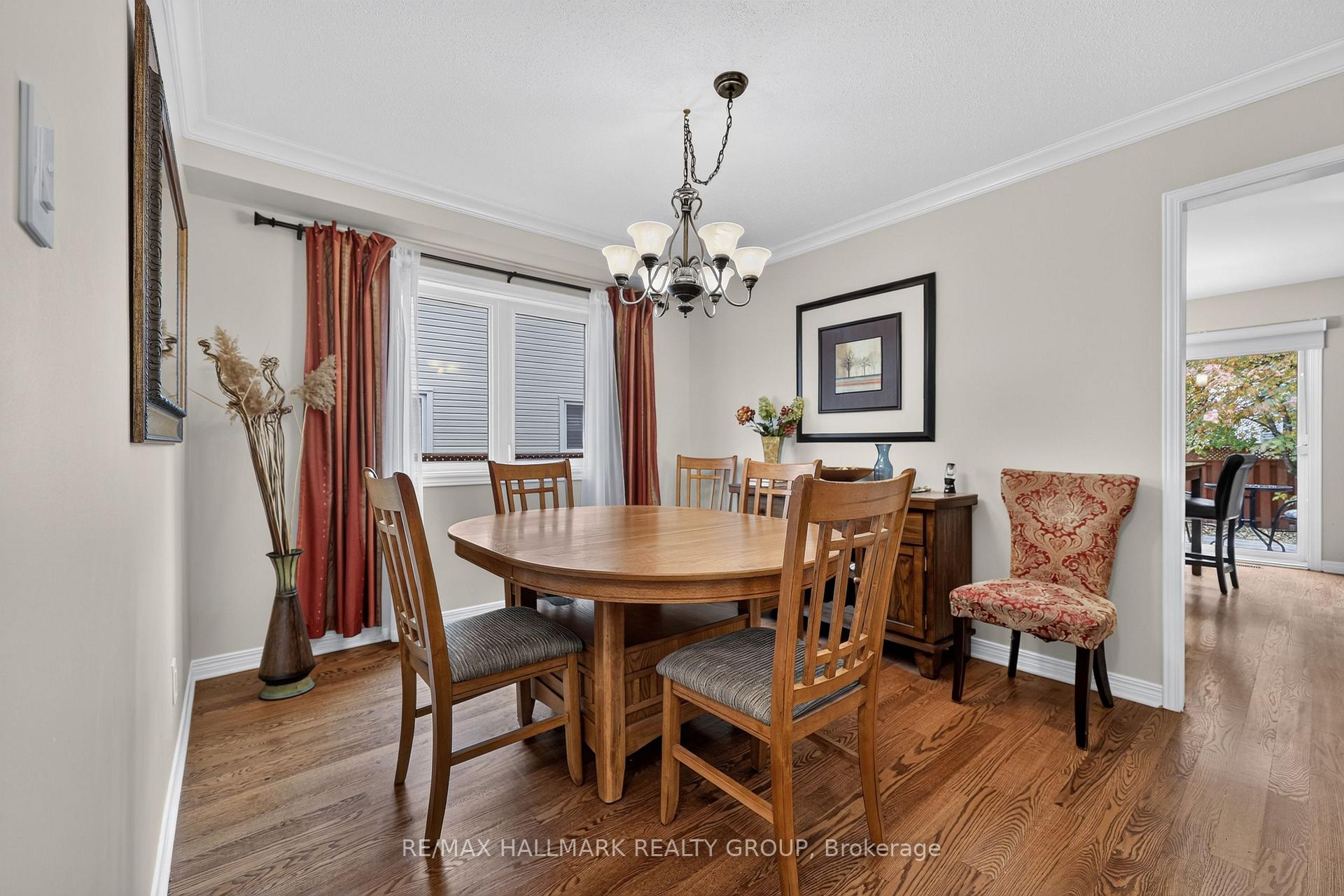 Photo 9 of 684 Mathieu Way, Ottawa, Fallingbrook/Pineridge — HOMEH