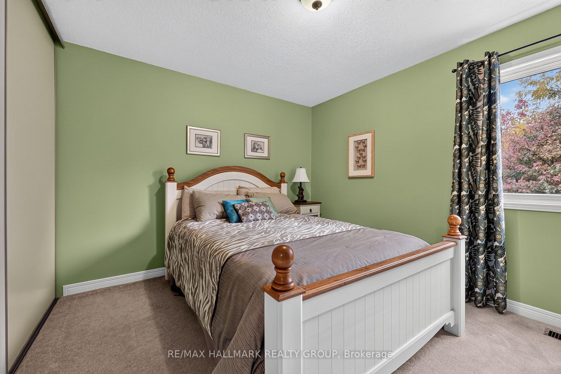 Photo 28 of 684 Mathieu Way, Ottawa, Fallingbrook/Pineridge — HOMEH