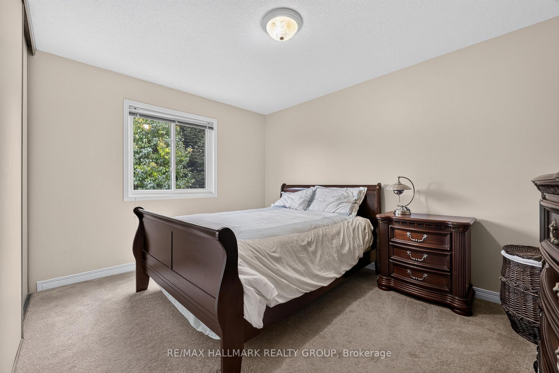 Photo 31 of 684 Mathieu Way, Ottawa, Fallingbrook/Pineridge — HOMEH