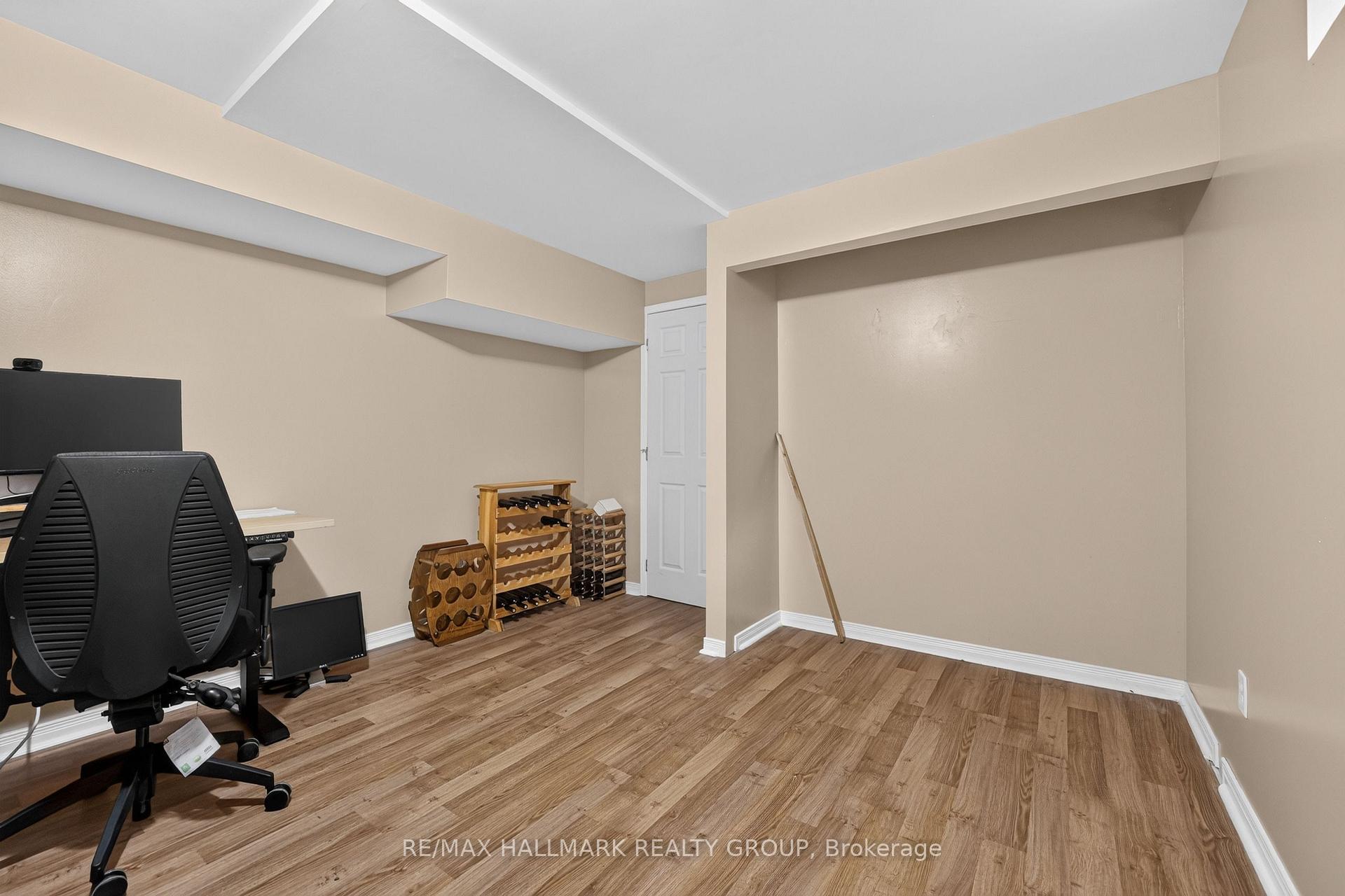 Photo 35 of 684 Mathieu Way, Ottawa, Fallingbrook/Pineridge — HOMEH