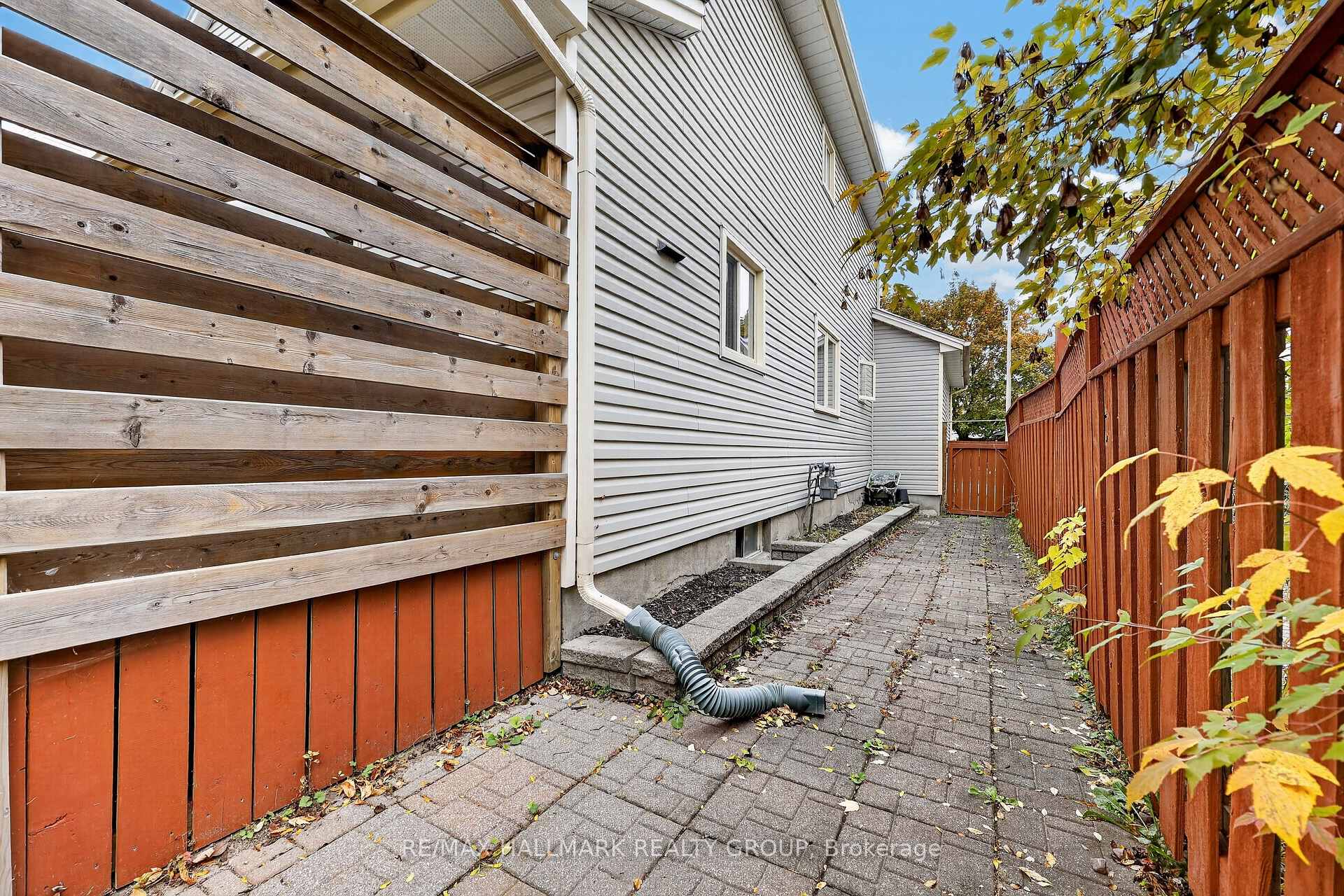 Photo 44 of 684 Mathieu Way, Ottawa, Fallingbrook/Pineridge — HOMEH