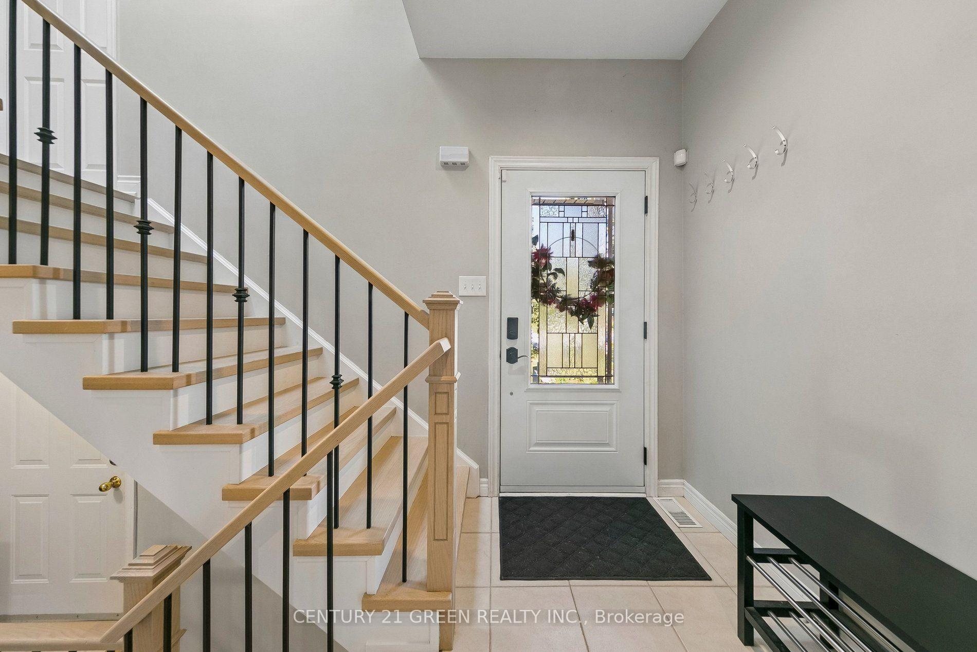 Photo 5 of 2024 Grovetree Lane, Burlington, Brant — HOMEH