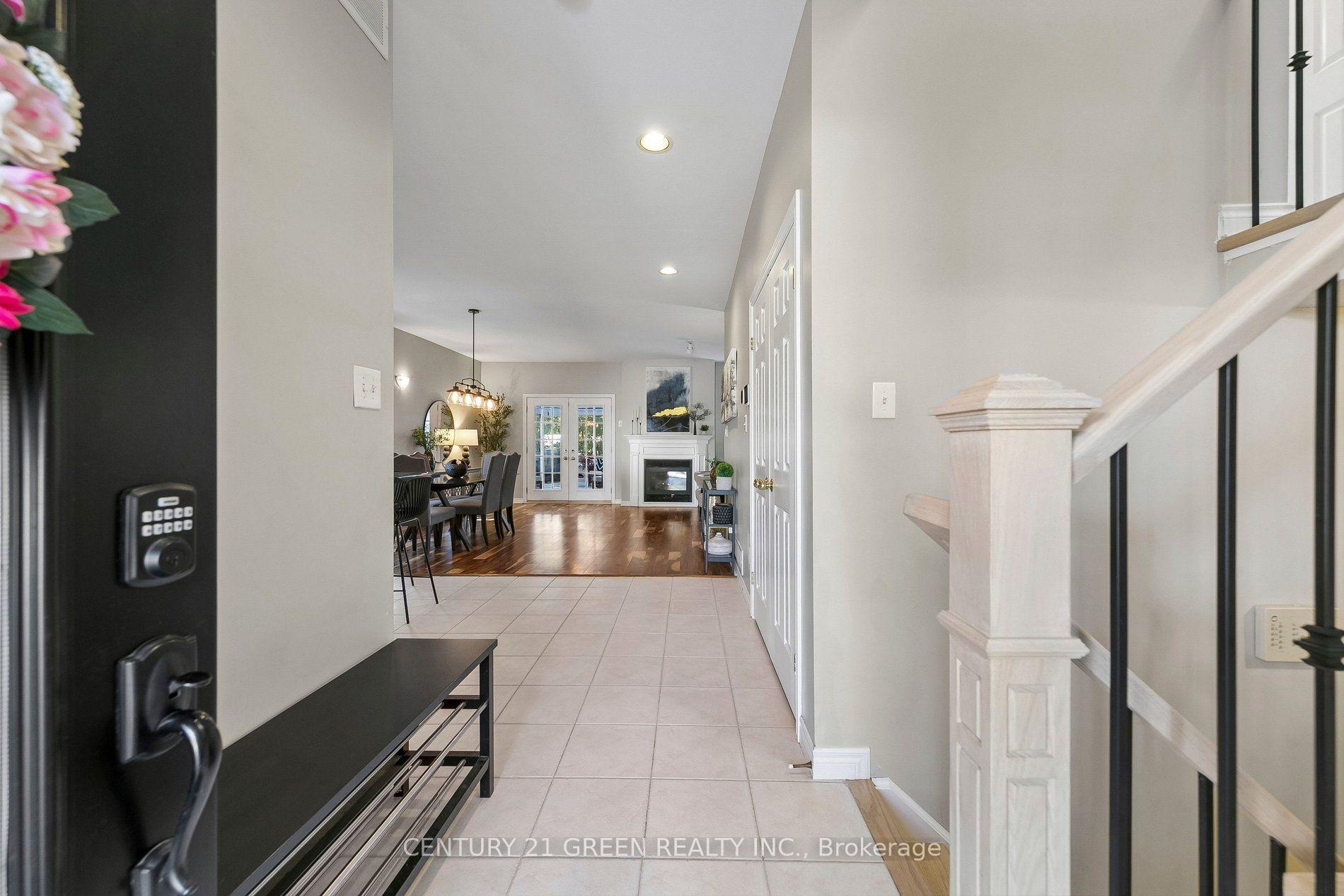Photo 6 of 2024 Grovetree Lane, Burlington, Brant — HOMEH