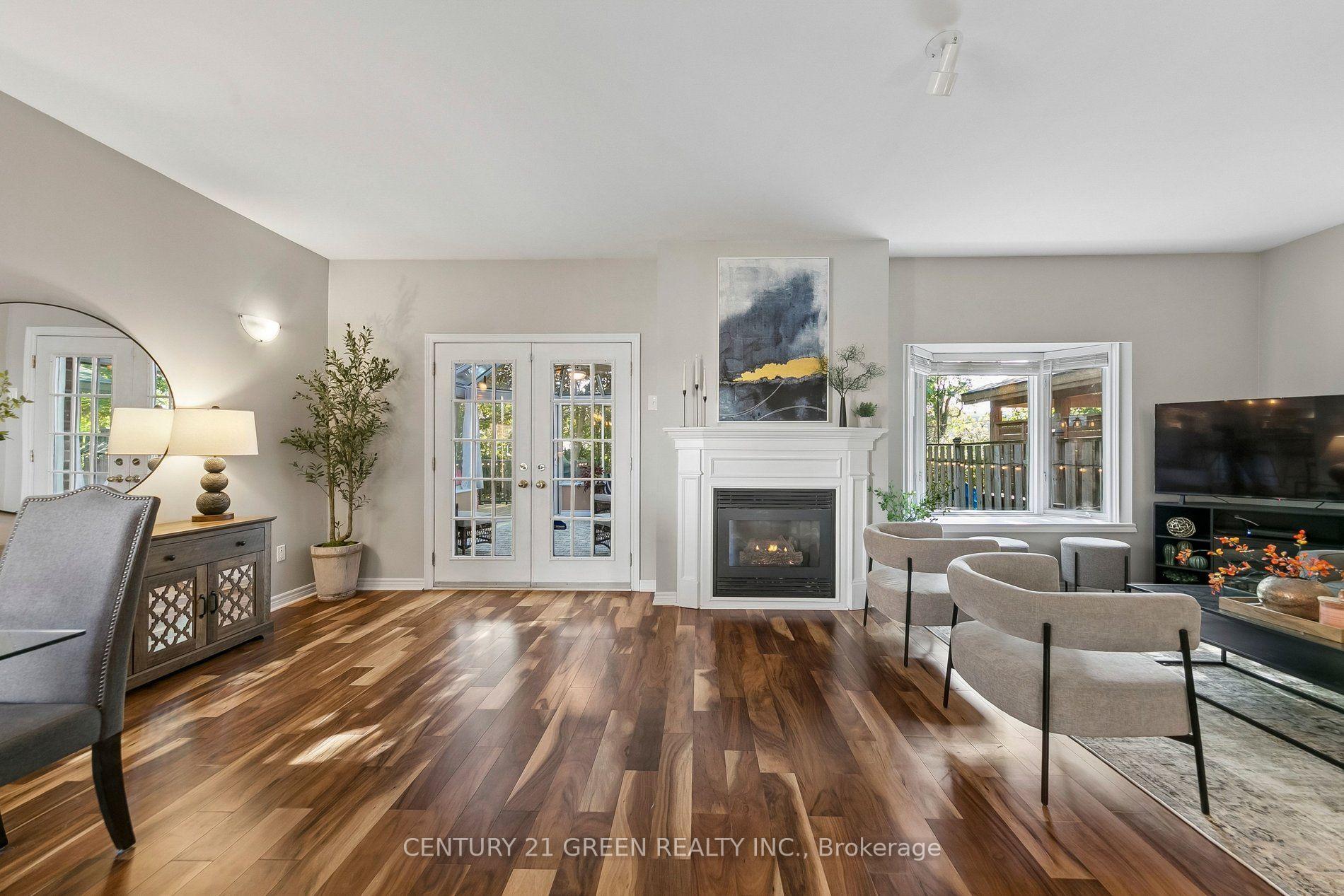 Photo 7 of 2024 Grovetree Lane, Burlington, Brant — HOMEH