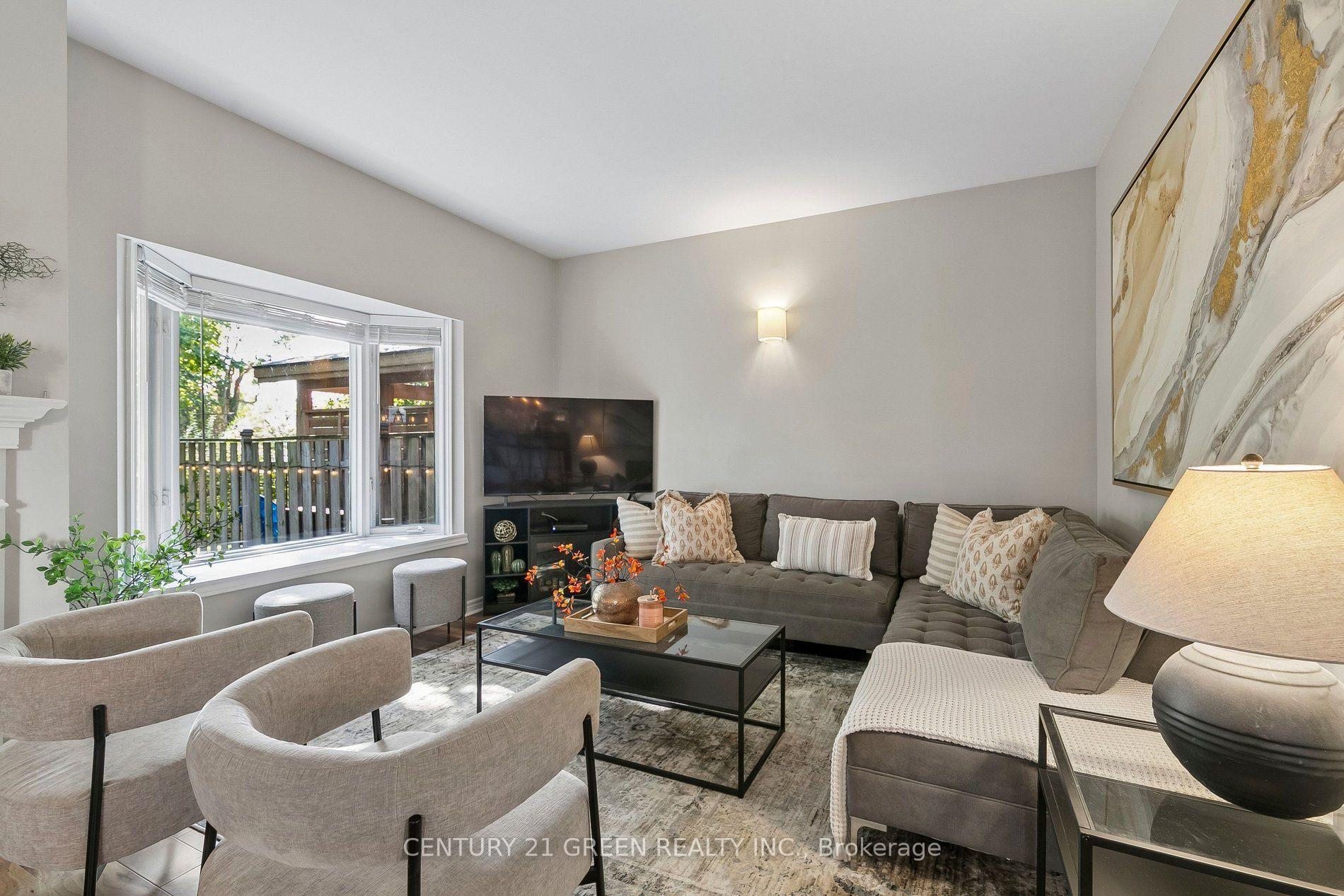 Photo 8 of 2024 Grovetree Lane, Burlington, Brant — HOMEH