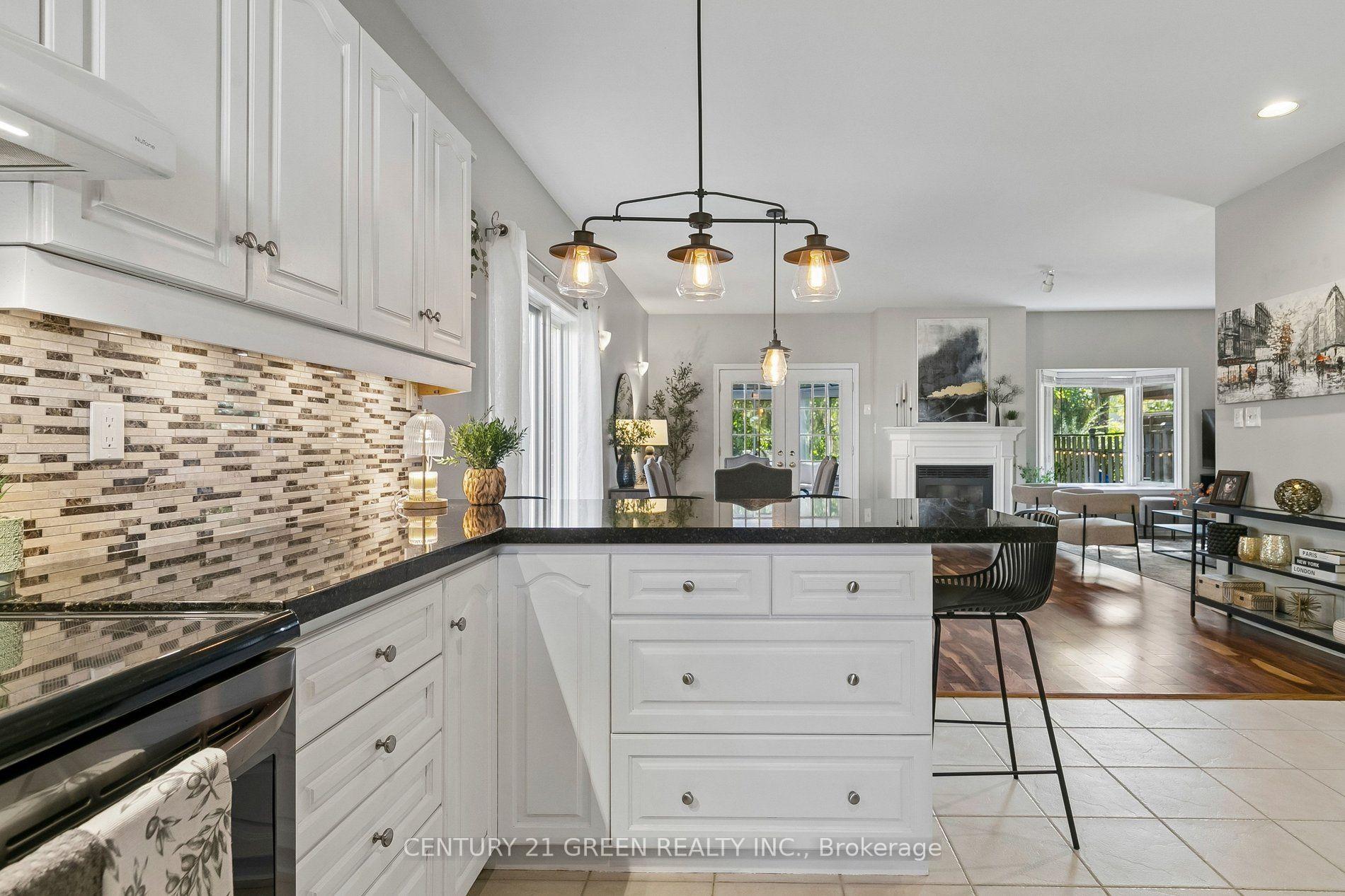 Photo 15 of 2024 Grovetree Lane, Burlington, Brant — HOMEH