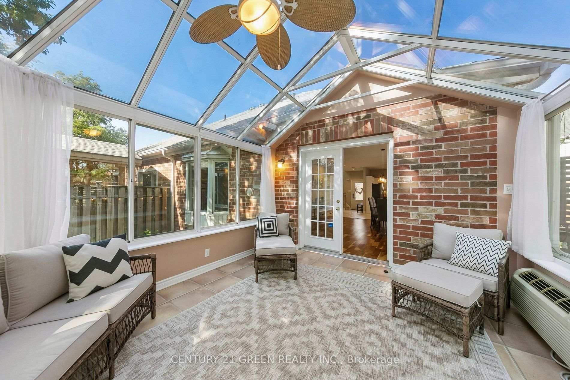 Photo 20 of 2024 Grovetree Lane, Burlington, Brant — HOMEH
