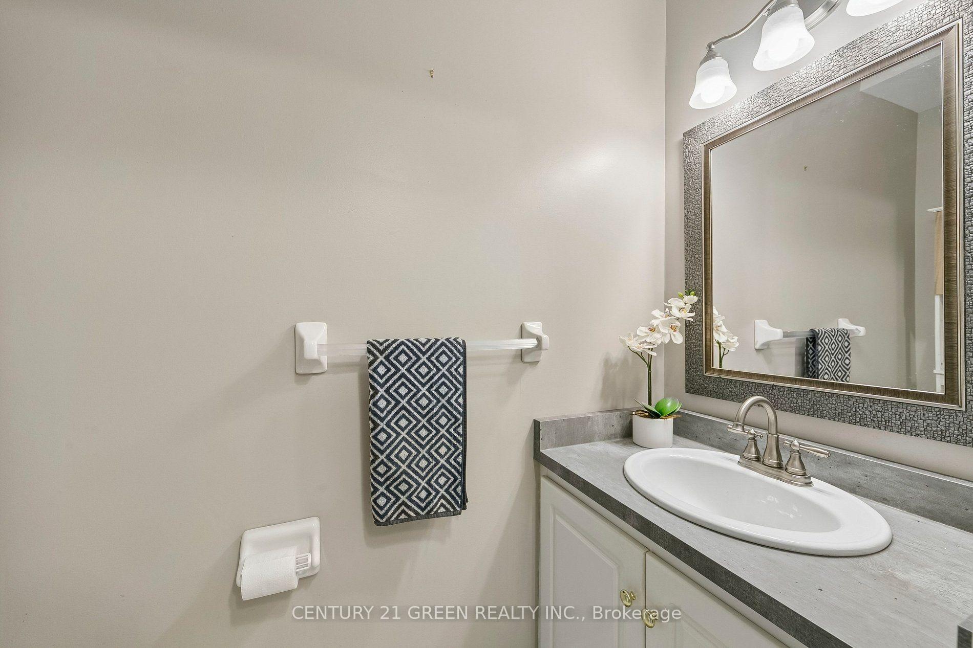 Photo 31 of 2024 Grovetree Lane, Burlington, Brant — HOMEH