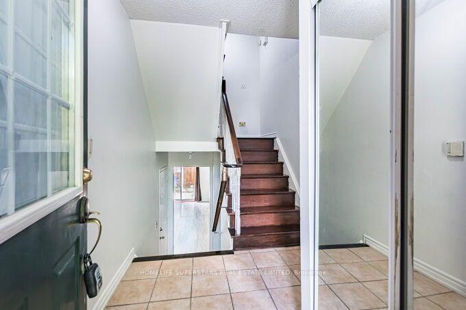 Photo 4 of Unit 06, 170 Havelock Drive, Brampton, Fletcher's Creek South — HOMEH