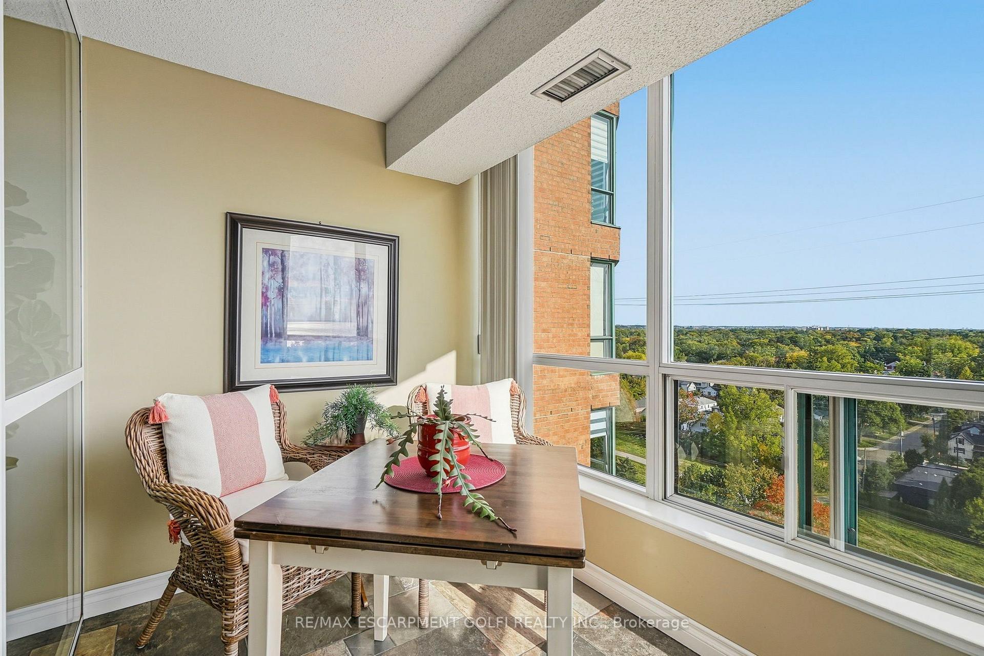 Photo 15 of Unit 1406, 1276 Maple Crossing Boulevard, Burlington, Roseland — HOMEH