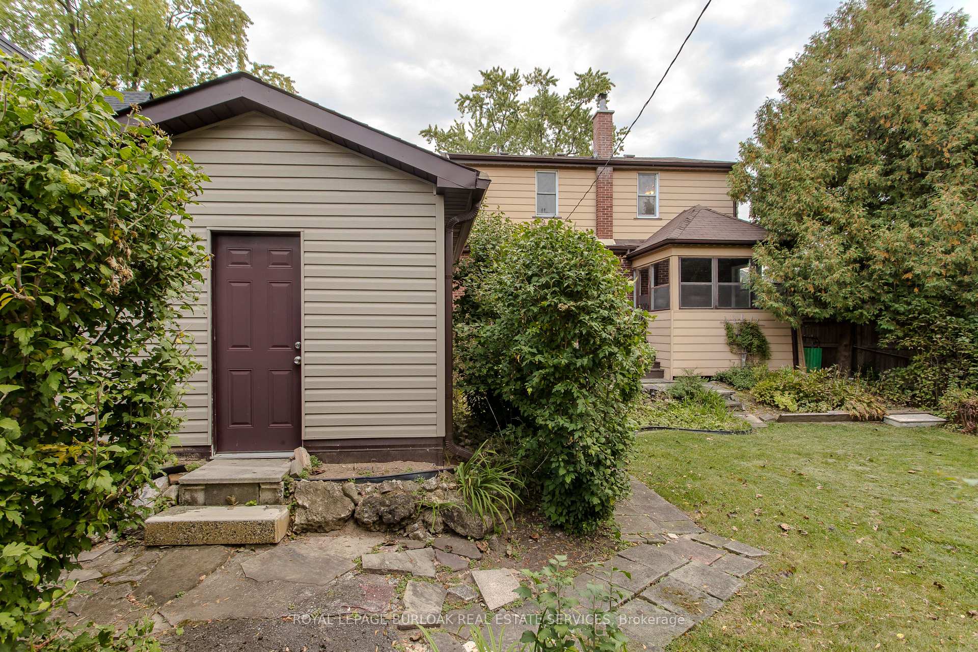Photo 6 of 2104 Emerald Crescent, Burlington, Brant — HOMEH
