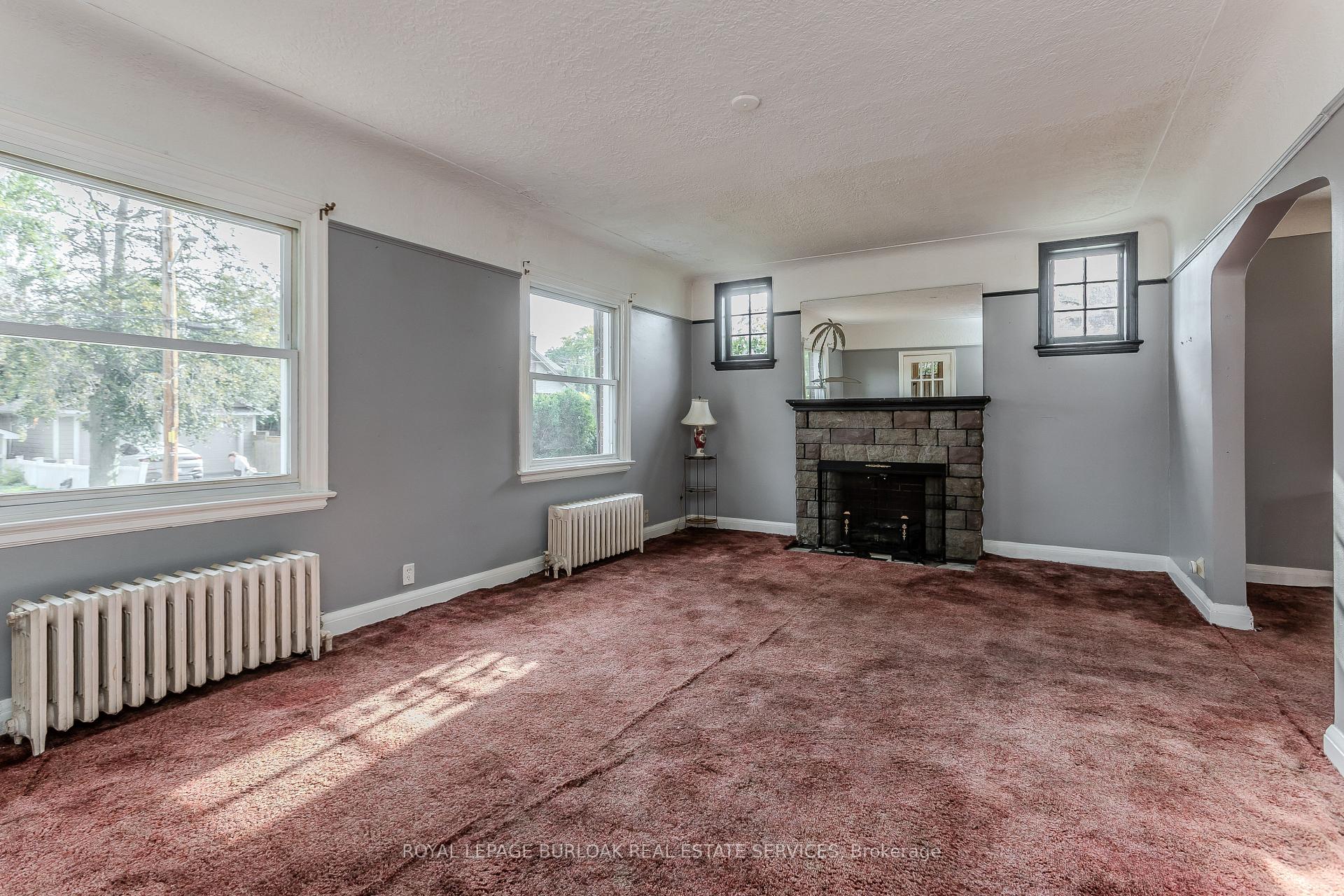 Photo 8 of 2104 Emerald Crescent, Burlington, Brant — HOMEH
