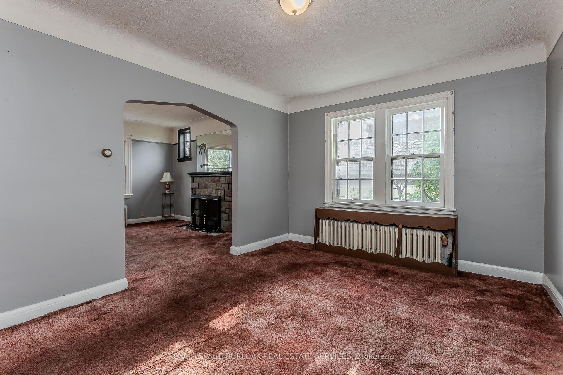 Photo 11 of 2104 Emerald Crescent, Burlington, Brant — HOMEH