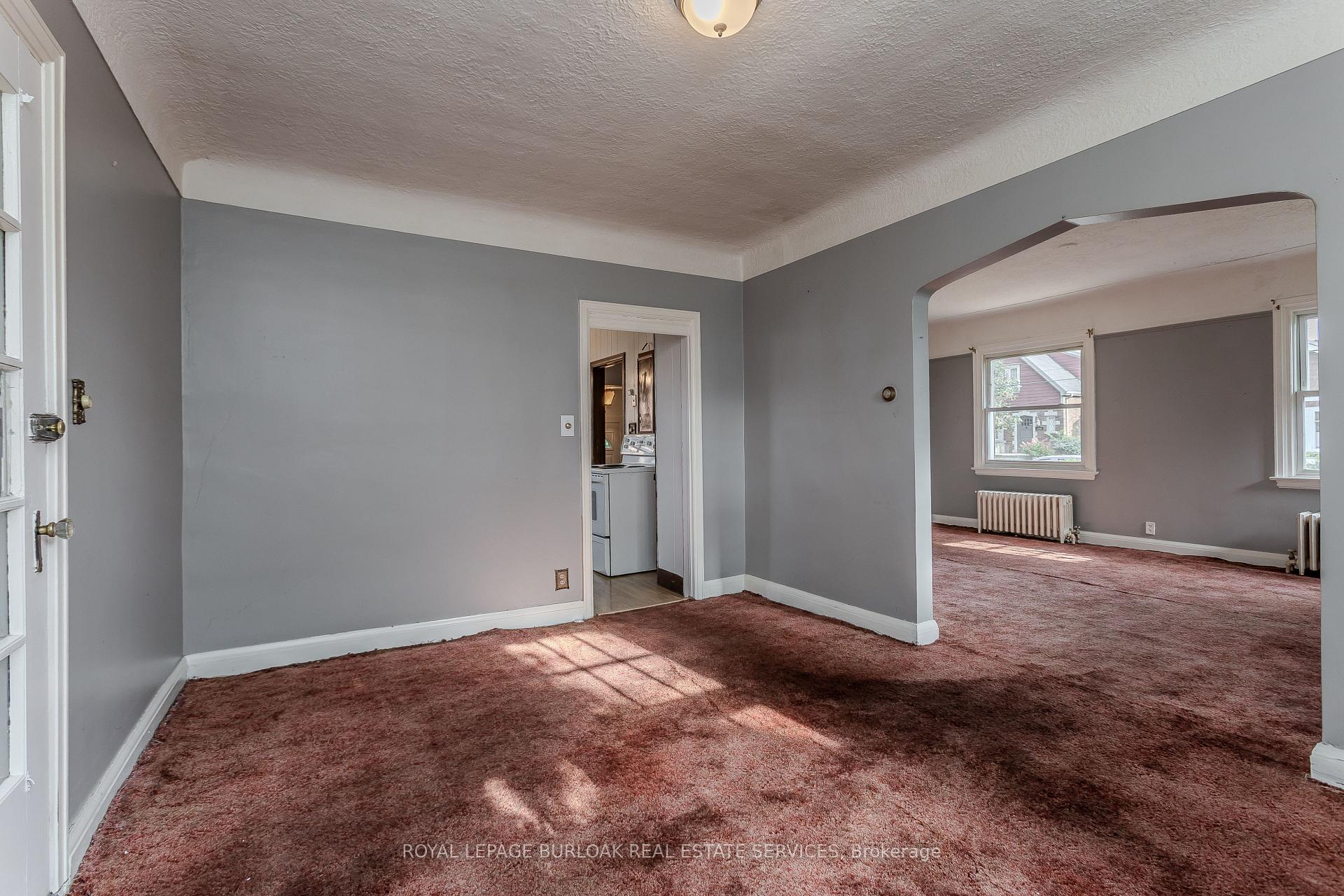 Photo 12 of 2104 Emerald Crescent, Burlington, Brant — HOMEH