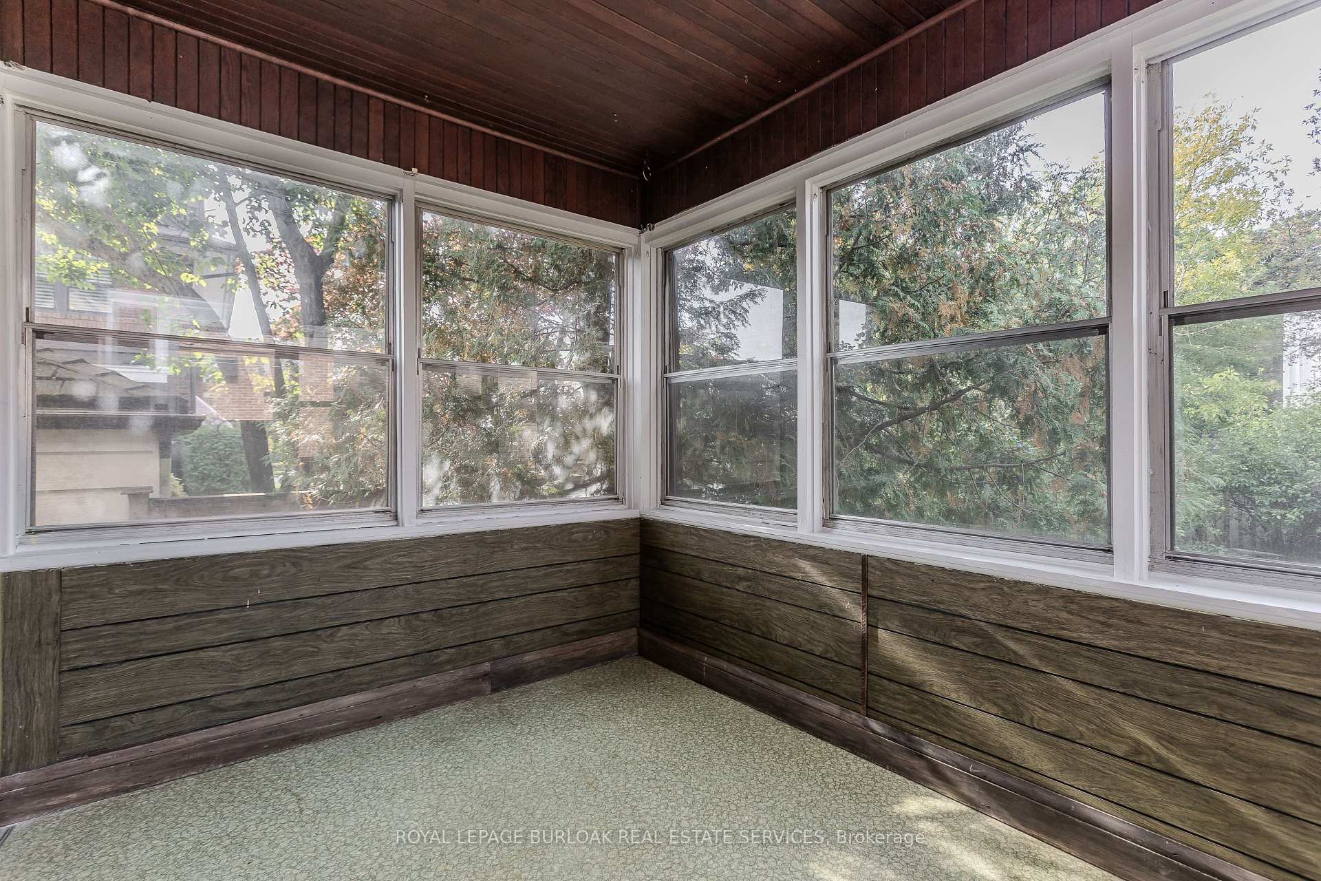 Photo 13 of 2104 Emerald Crescent, Burlington, Brant — HOMEH