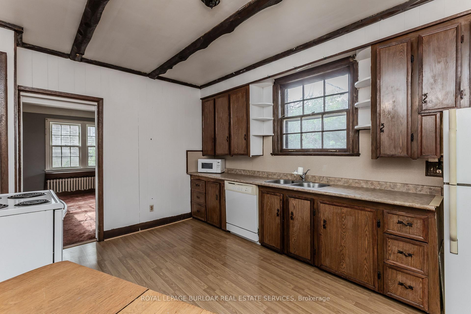 Photo 15 of 2104 Emerald Crescent, Burlington, Brant — HOMEH