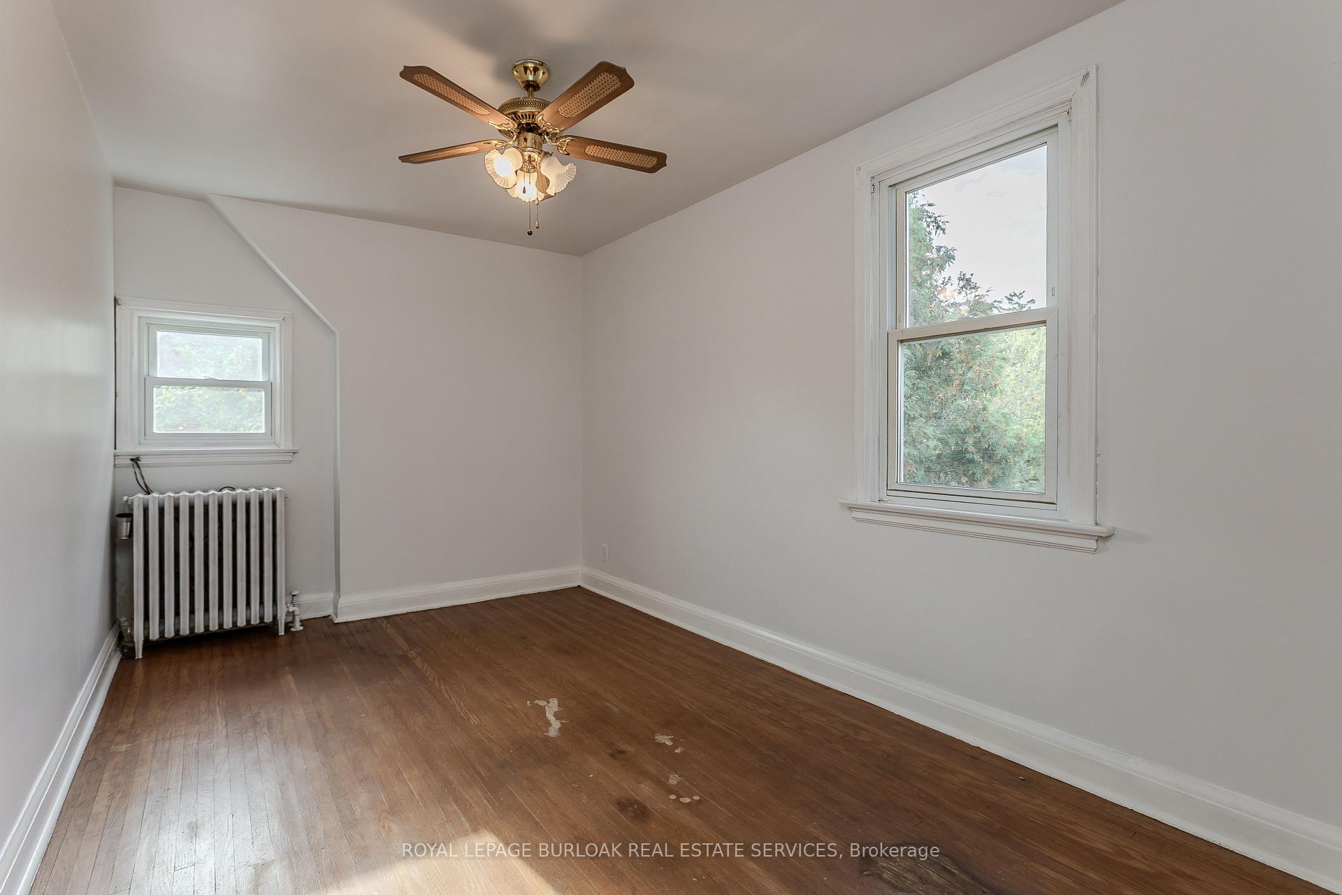 Photo 21 of 2104 Emerald Crescent, Burlington, Brant — HOMEH