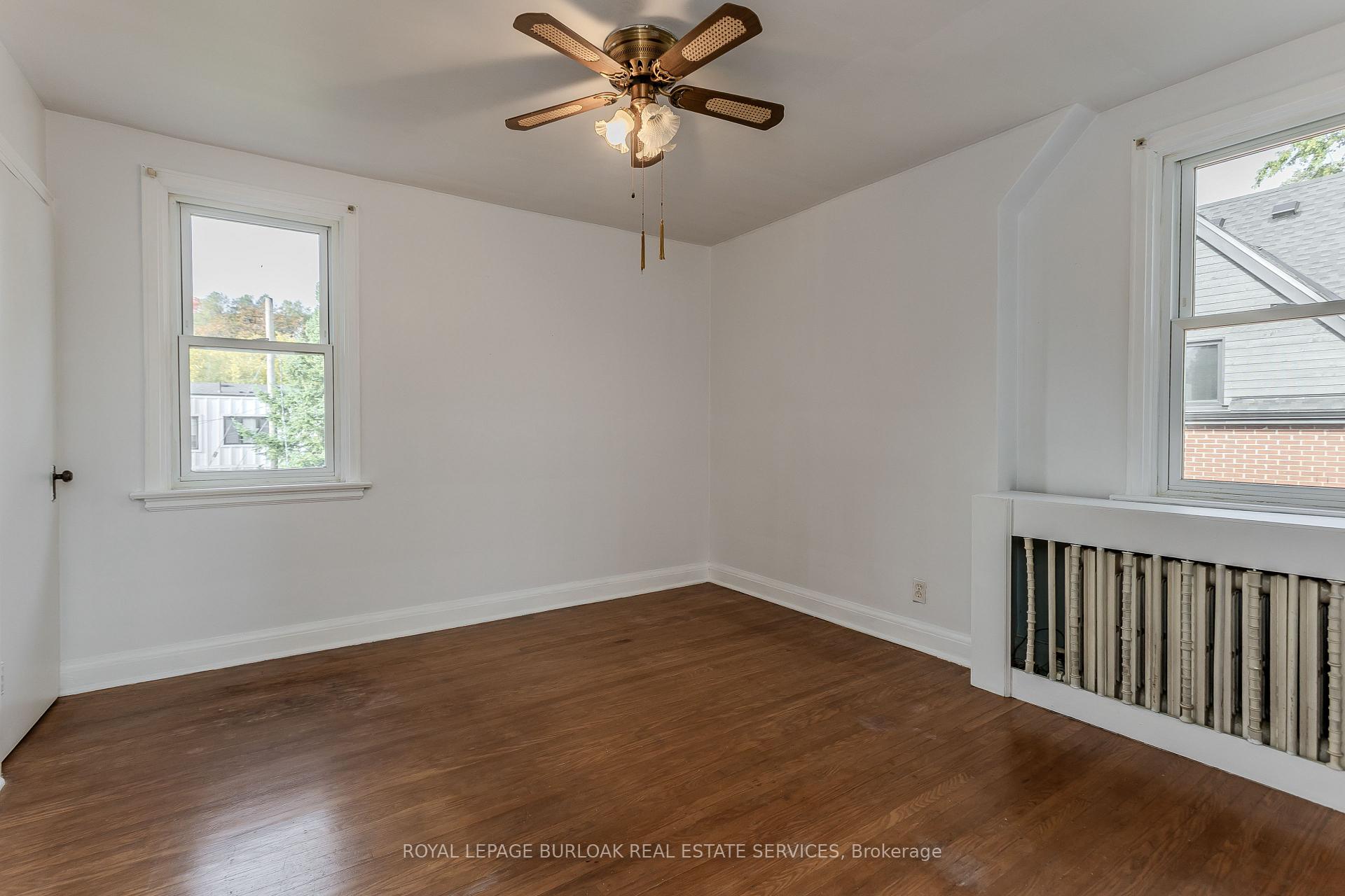 Photo 23 of 2104 Emerald Crescent, Burlington, Brant — HOMEH