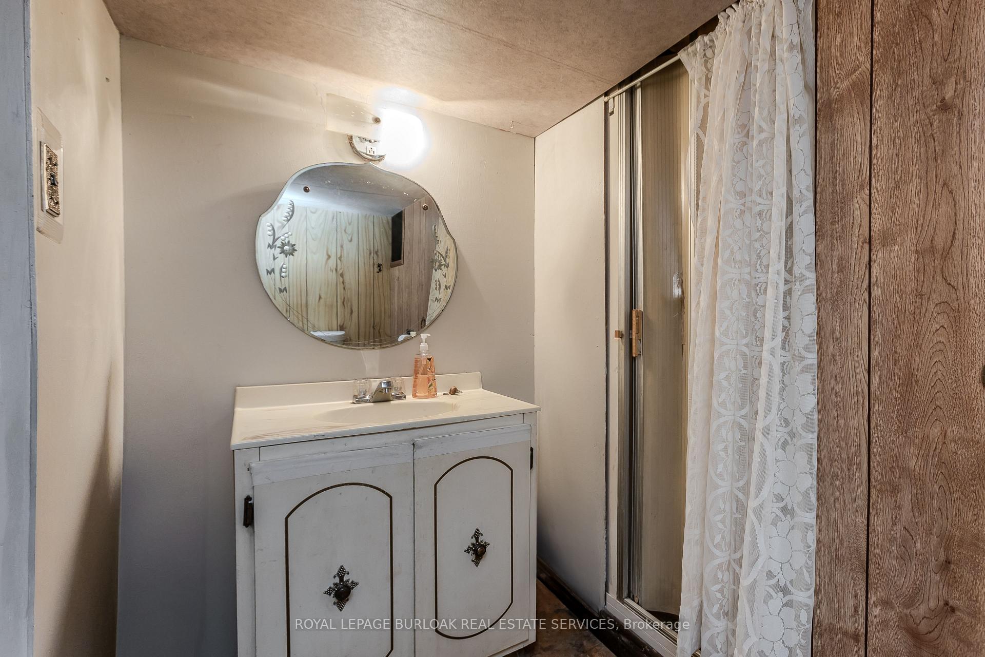 Photo 27 of 2104 Emerald Crescent, Burlington, Brant — HOMEH