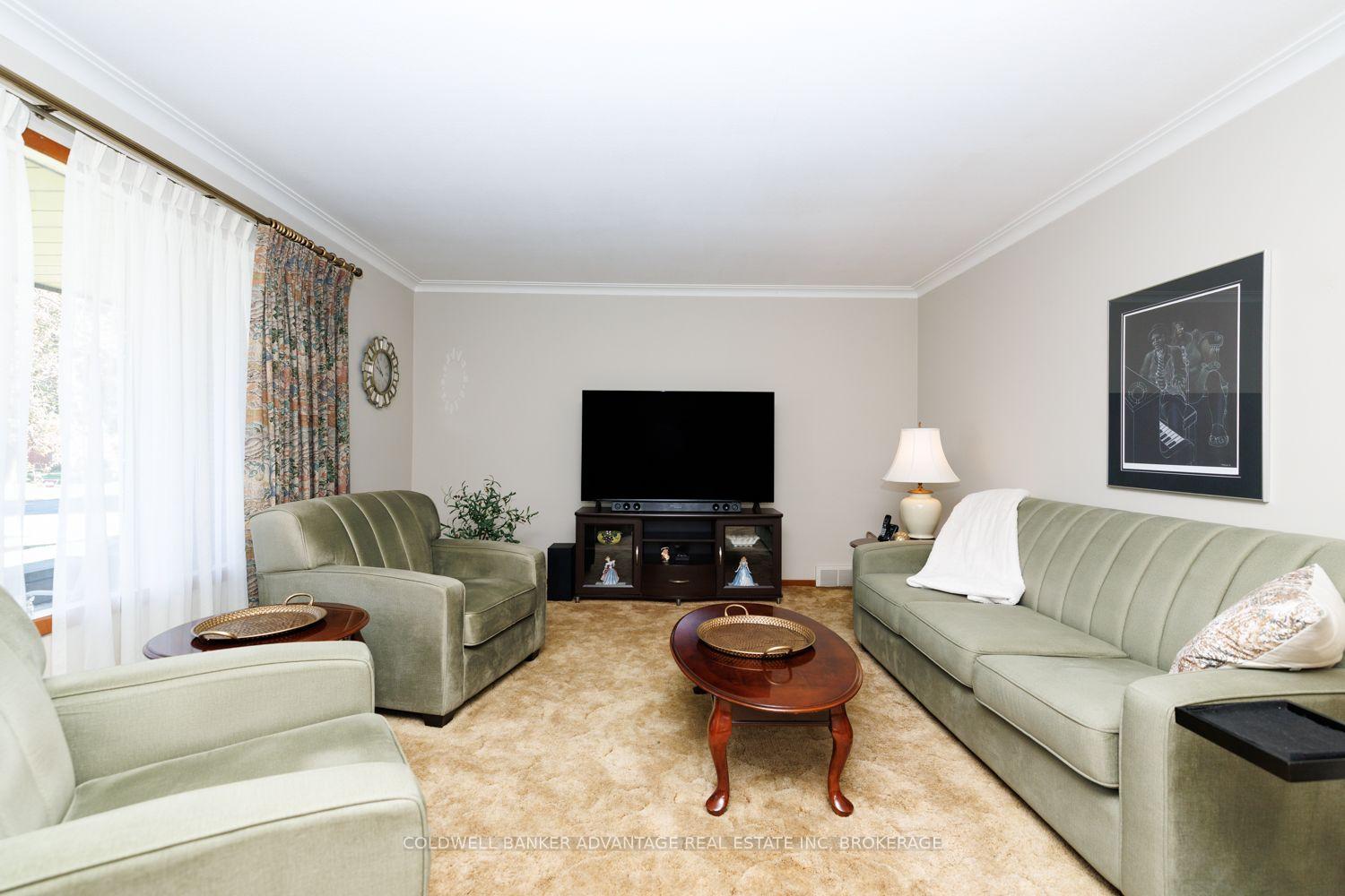 Photo 5 of 231 Price Avenue, Welland, Prince Charles — HOMEH