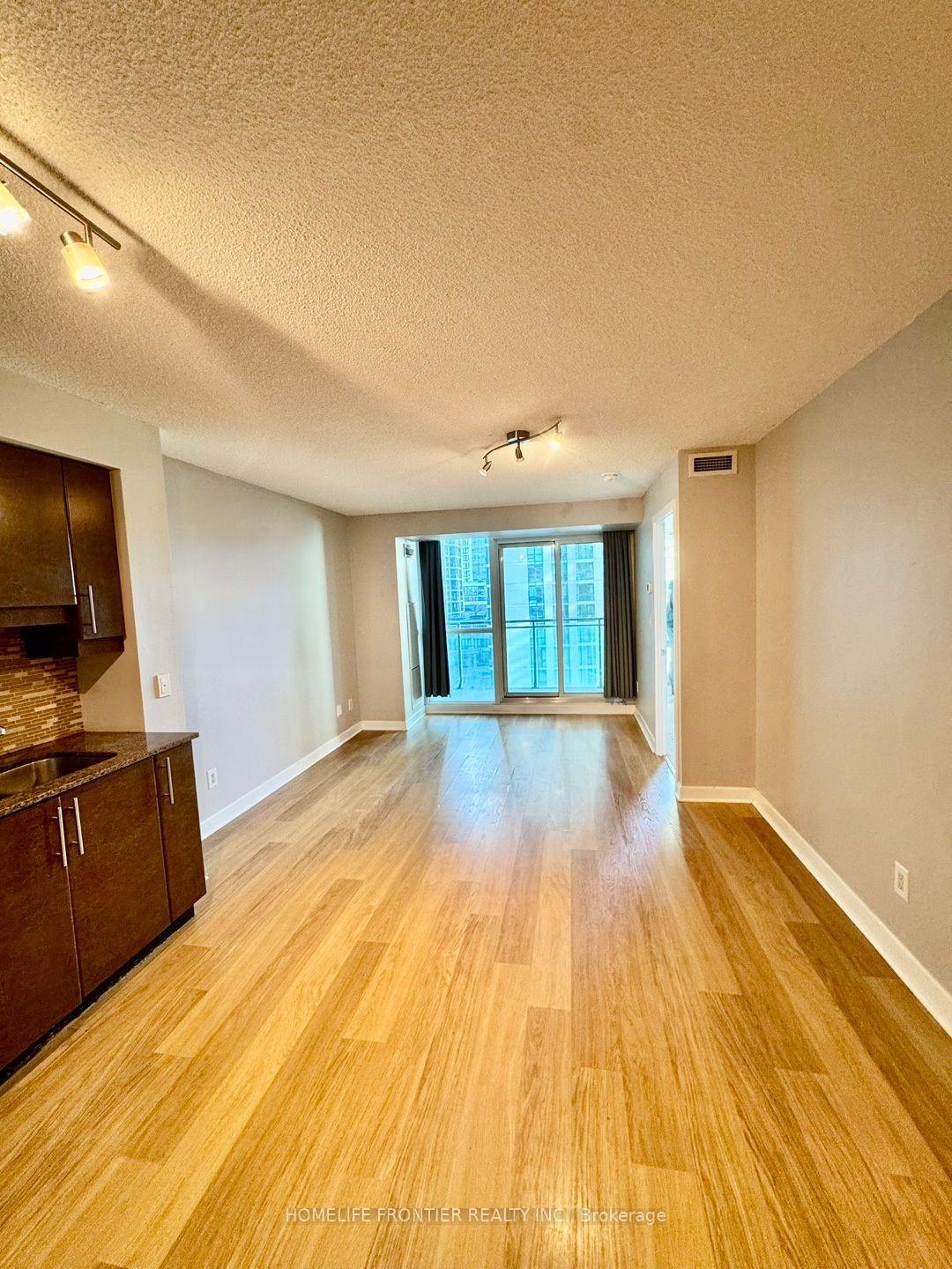 Photo 3 of Unit 707, 33 Bay Street, Toronto, Waterfront Communities — HOMEH