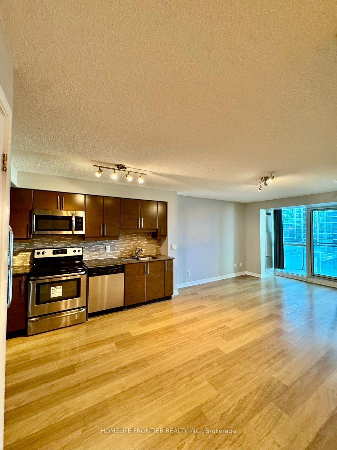 Photo 4 of Unit 707, 33 Bay Street, Toronto, Waterfront Communities — HOMEH