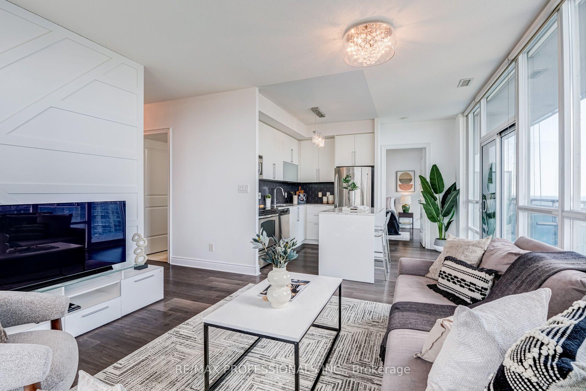 Photo 5 of Unit 3701, 16 Brookers Lane, Etobicoke, Mimico — HOMEH