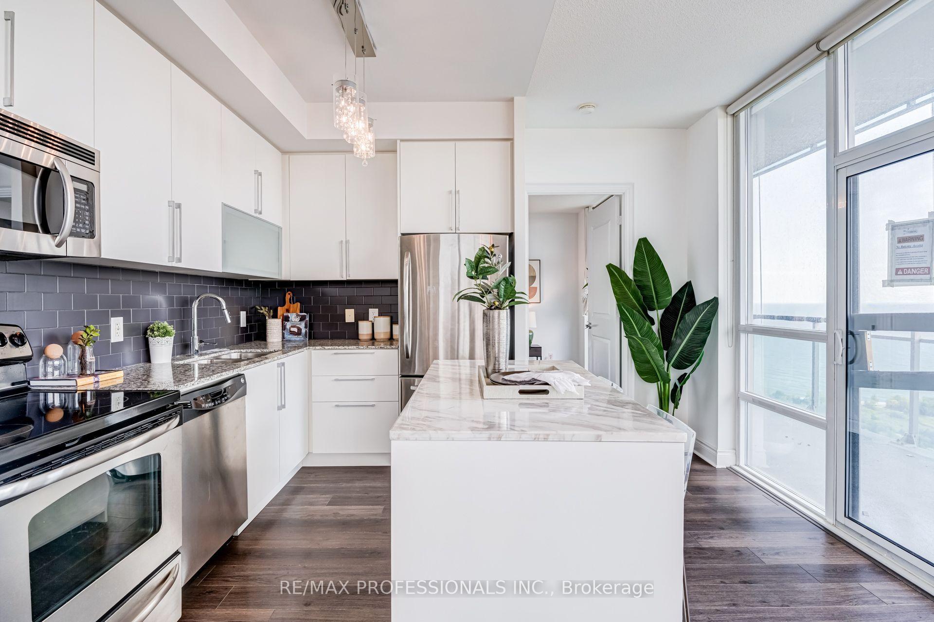 Photo 8 of Unit 3701, 16 Brookers Lane, Etobicoke, Mimico — HOMEH