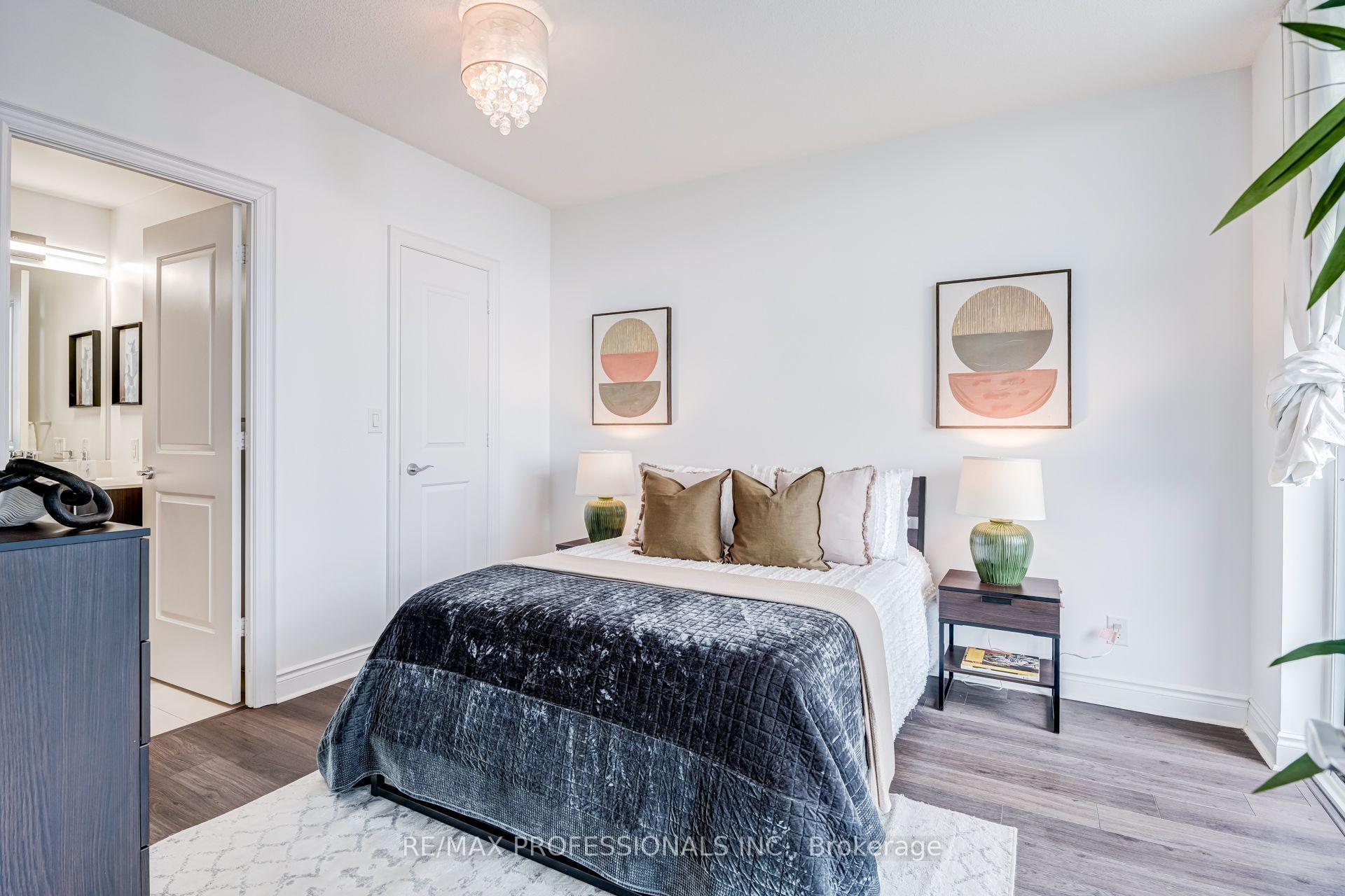 Photo 12 of Unit 3701, 16 Brookers Lane, Etobicoke, Mimico — HOMEH