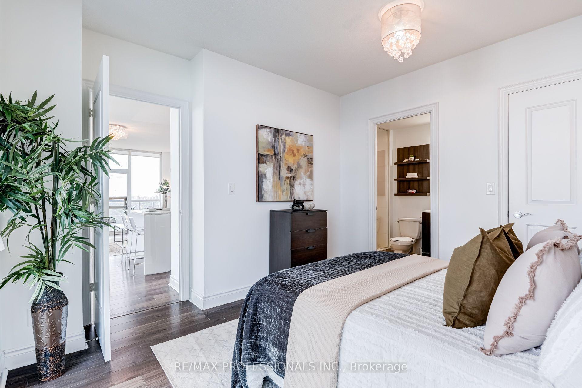 Photo 15 of Unit 3701, 16 Brookers Lane, Etobicoke, Mimico — HOMEH