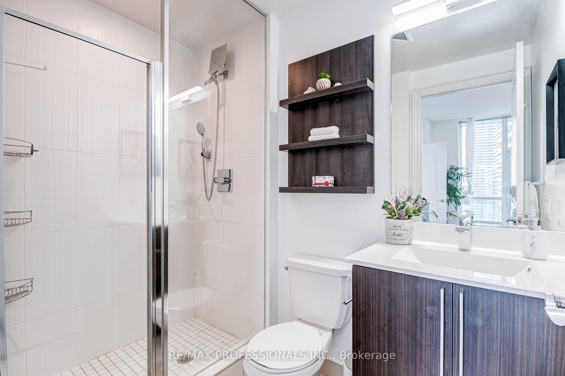 Photo 16 of Unit 3701, 16 Brookers Lane, Etobicoke, Mimico — HOMEH