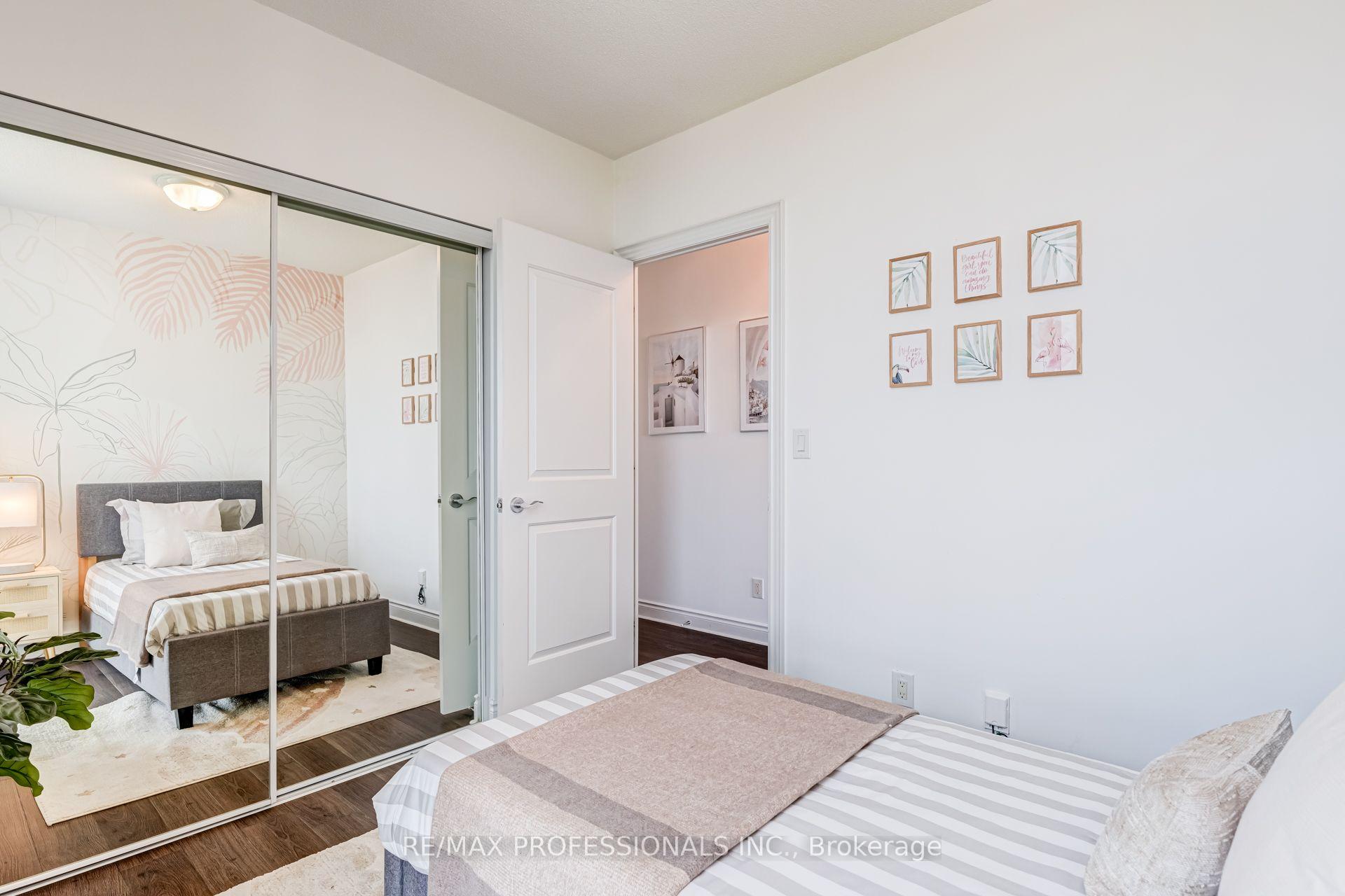 Photo 20 of Unit 3701, 16 Brookers Lane, Etobicoke, Mimico — HOMEH